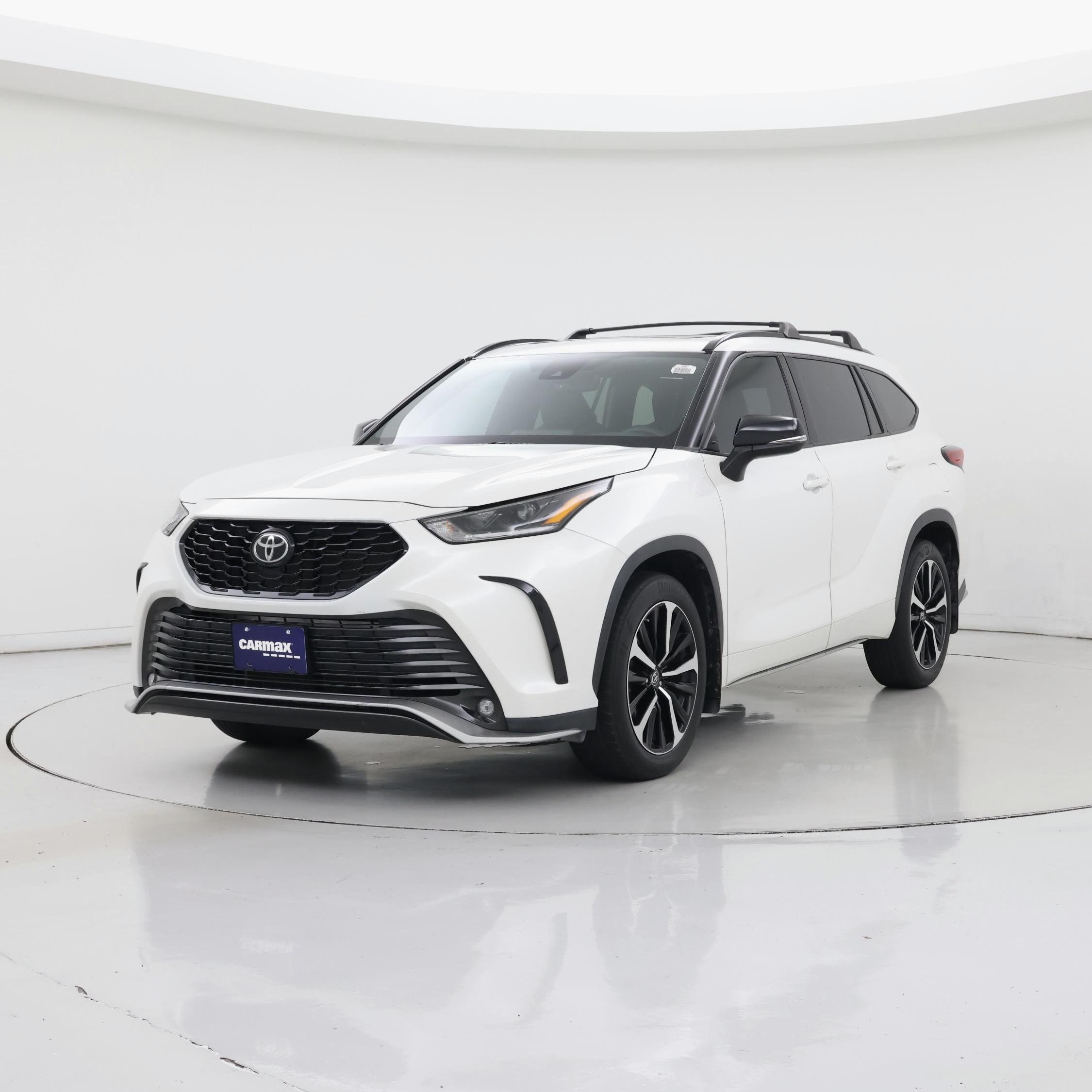 Thumbnail: 2021 Toyota Highlander - 4
