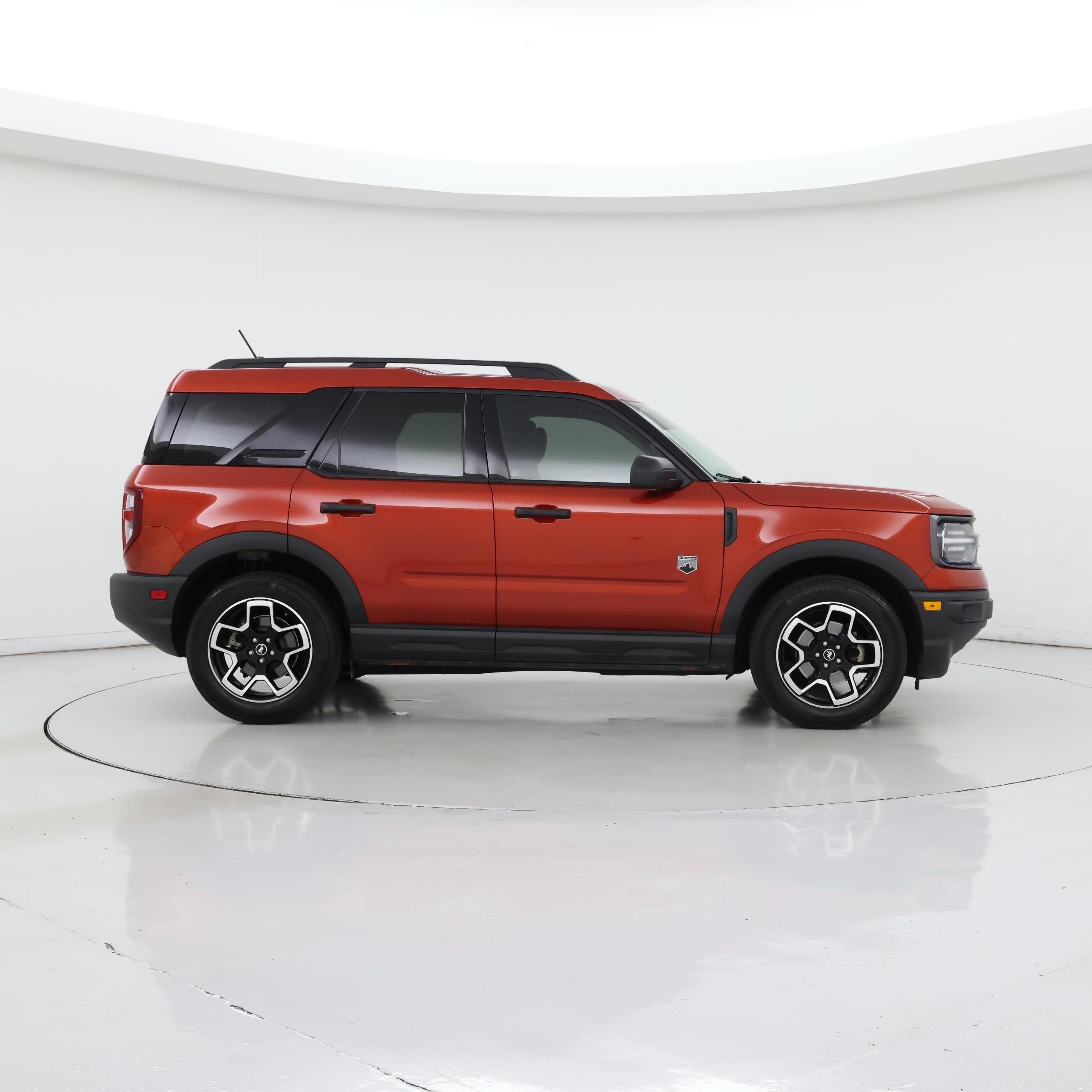 Thumbnail: 2022 Ford Bronco Sport - 7