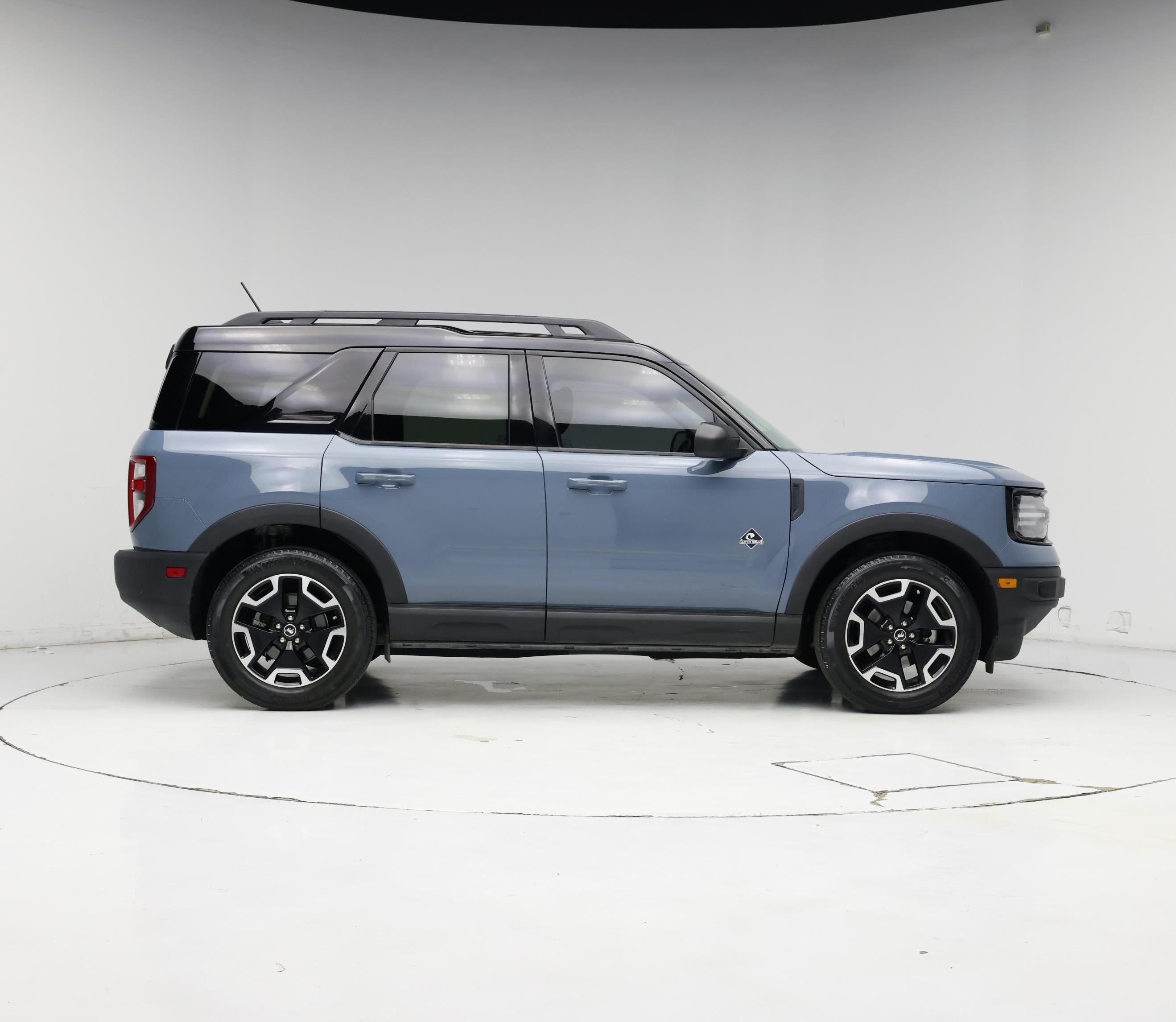 Thumbnail: 2022 Ford Bronco Sport - 7
