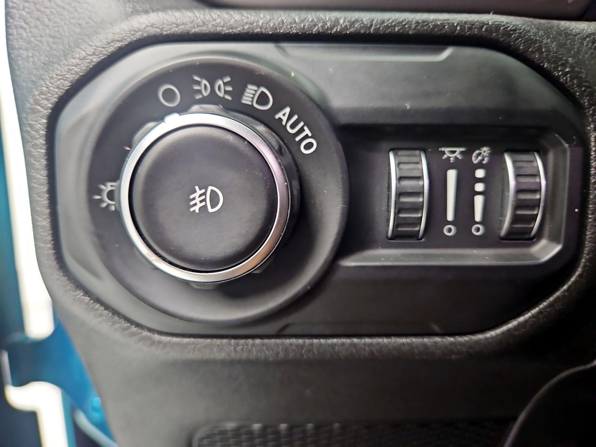 Thumbnail: 2020 Jeep Wrangler - 13