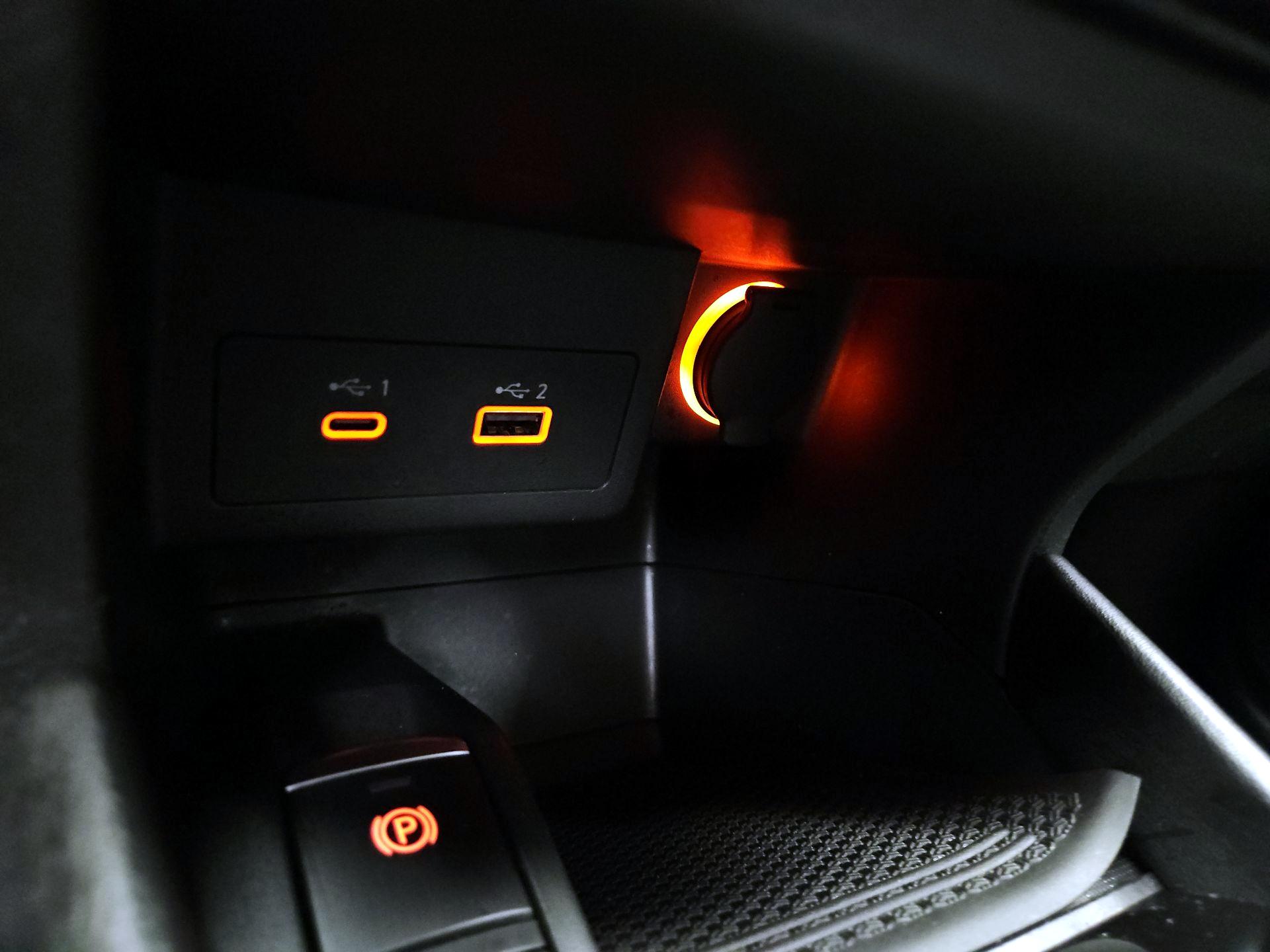 Thumbnail: 2021 Nissan Kicks - 18
