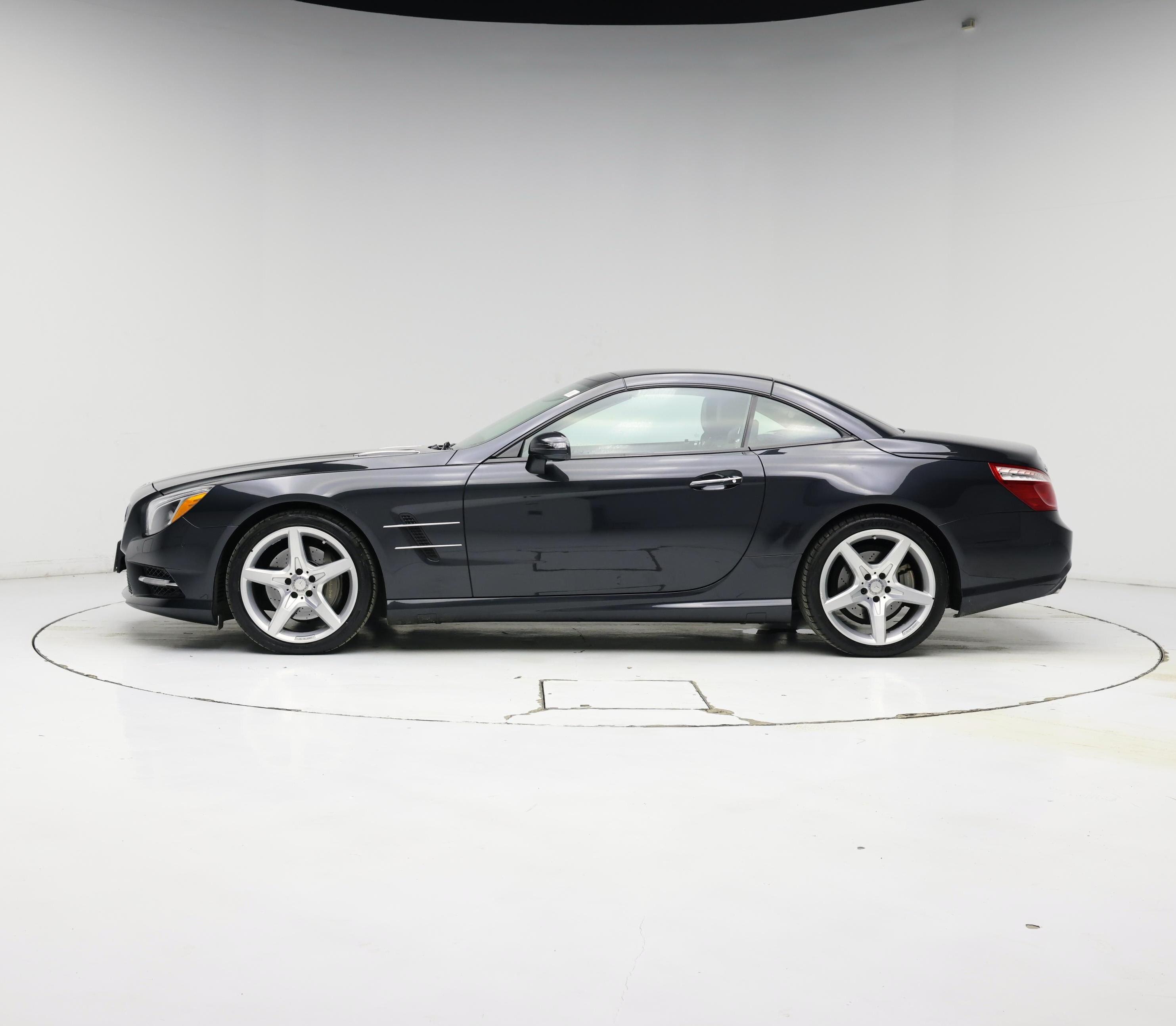 Thumbnail: 2016 Mercedes-Benz SL-Class - 3