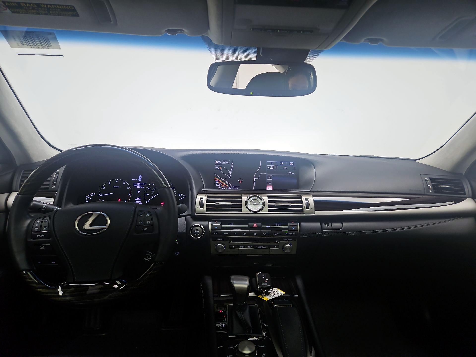 Thumbnail: 2015 Lexus LS - 9