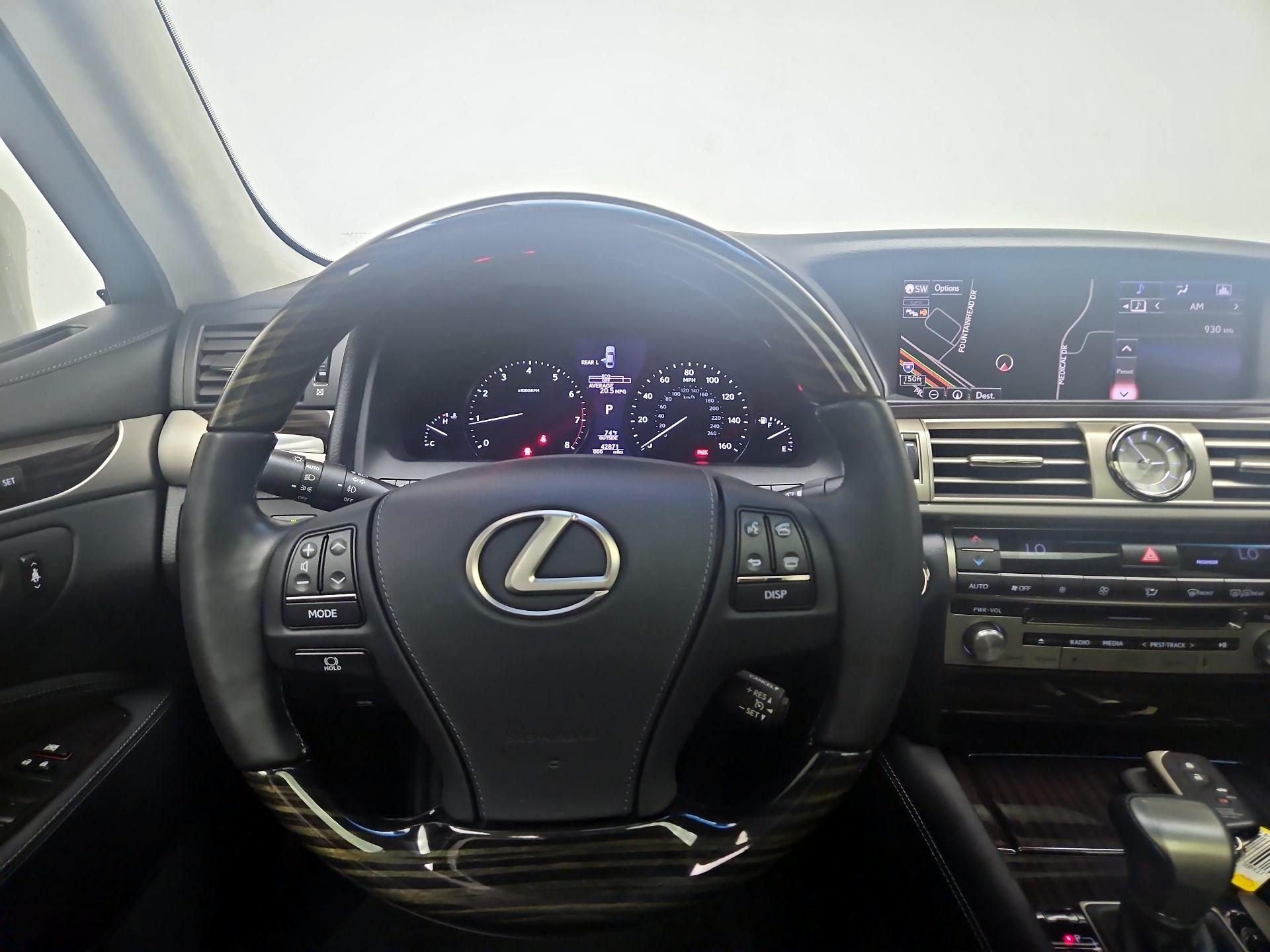 Thumbnail: 2015 Lexus LS - 10
