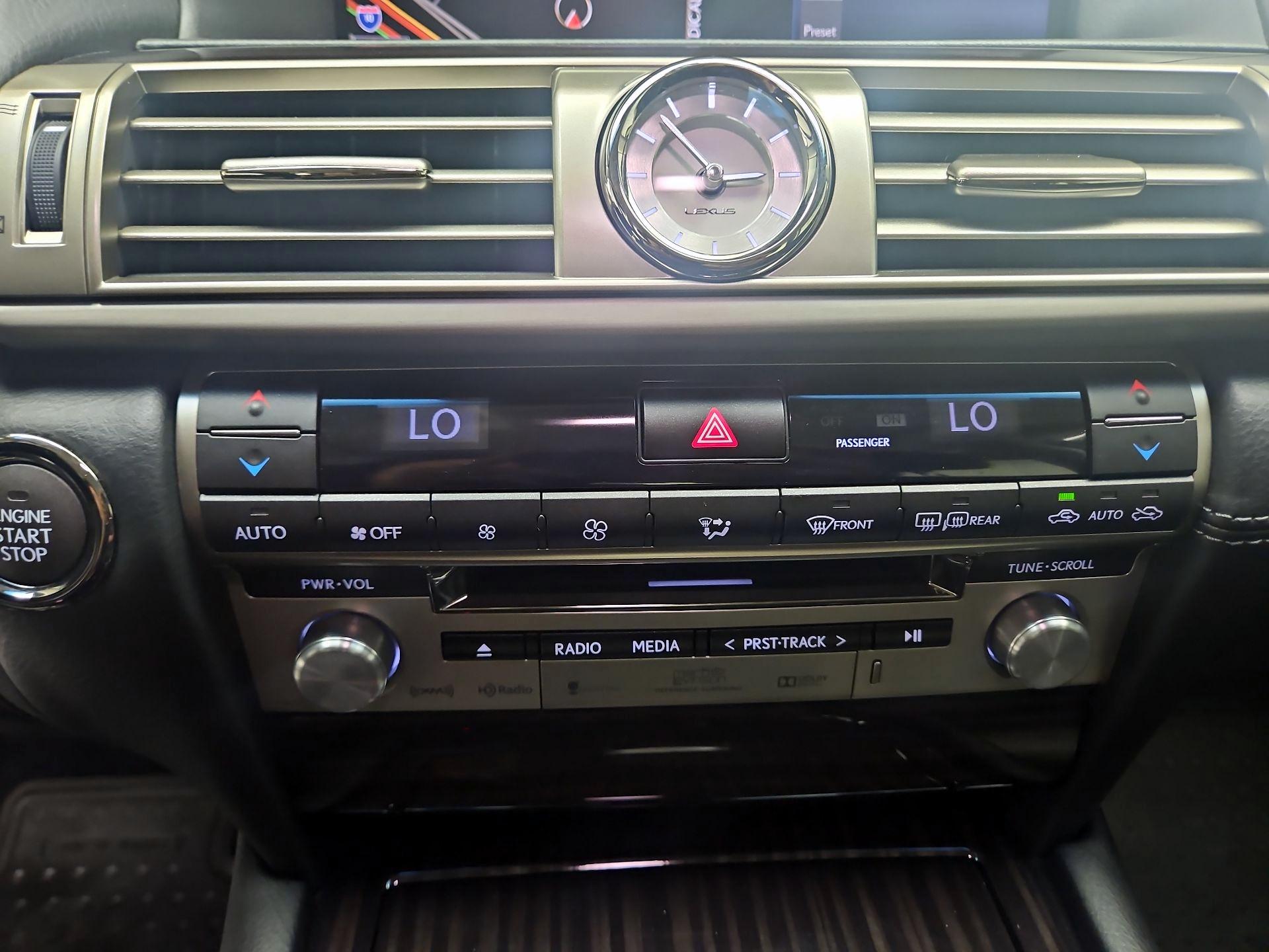 Thumbnail: 2015 Lexus LS - 17