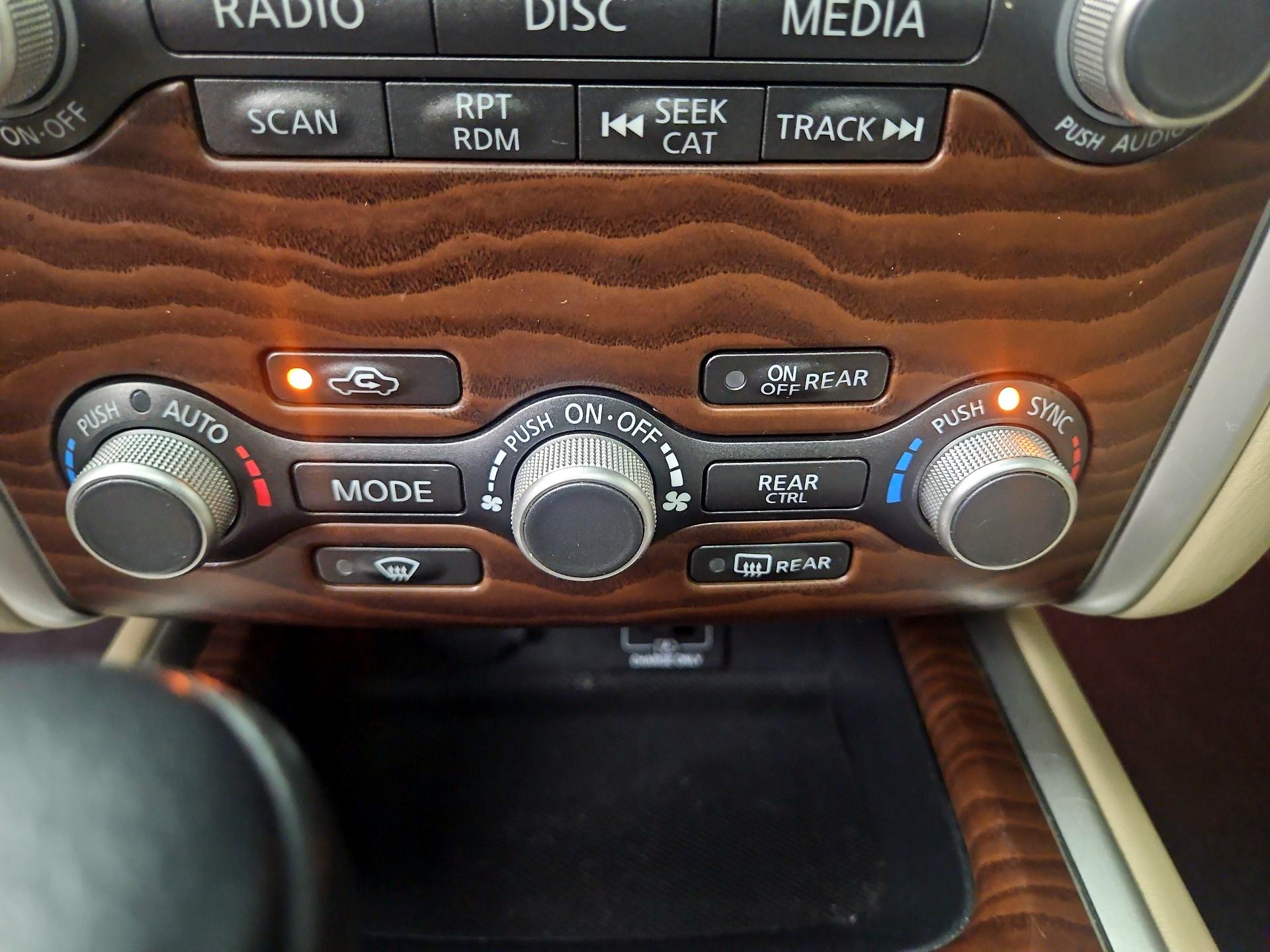 Thumbnail: 2020 Nissan Pathfinder - 17