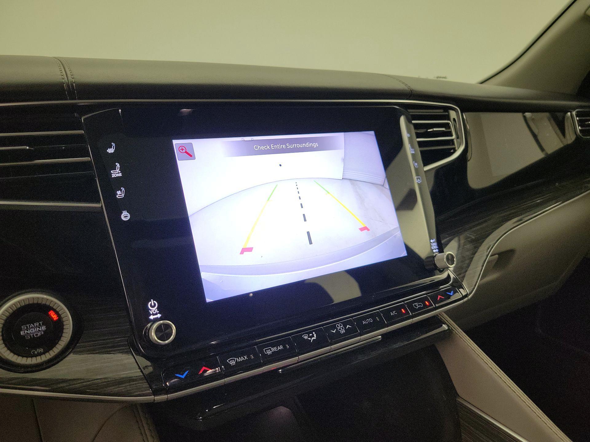 Thumbnail: 2022 Jeep Wagoneer - 14