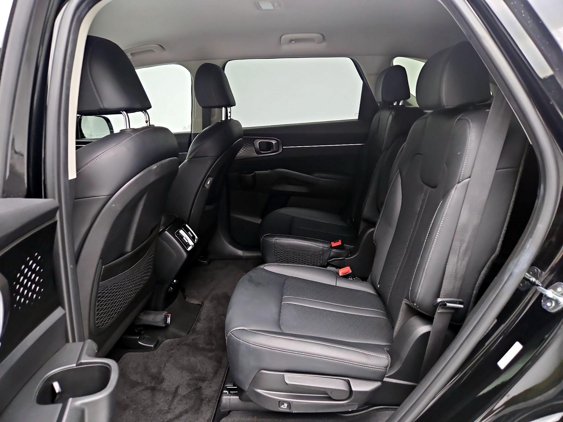 Thumbnail: 2024 Kia Sorento - 20