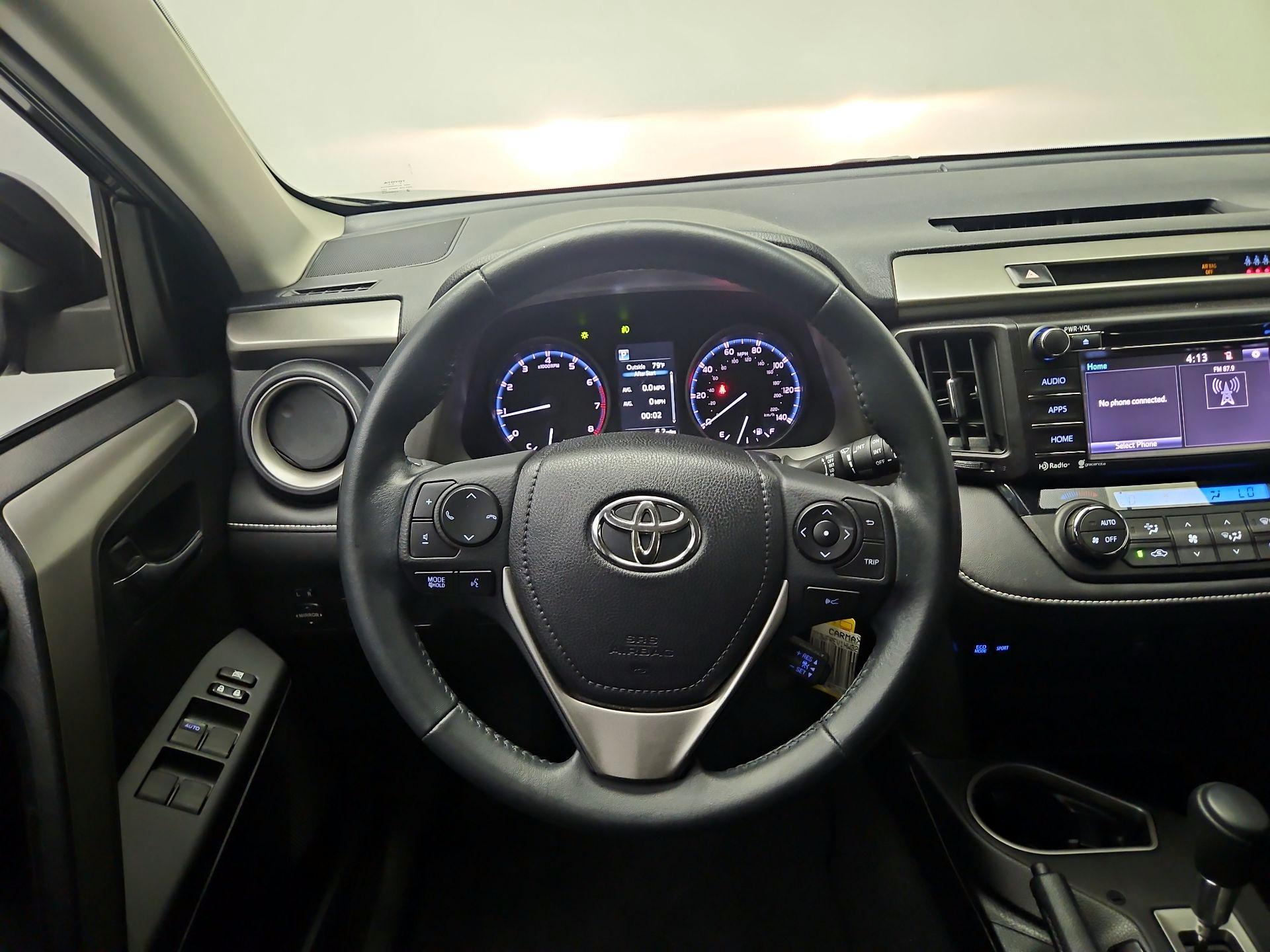 Thumbnail: 2017 Toyota RAV4 - 10
