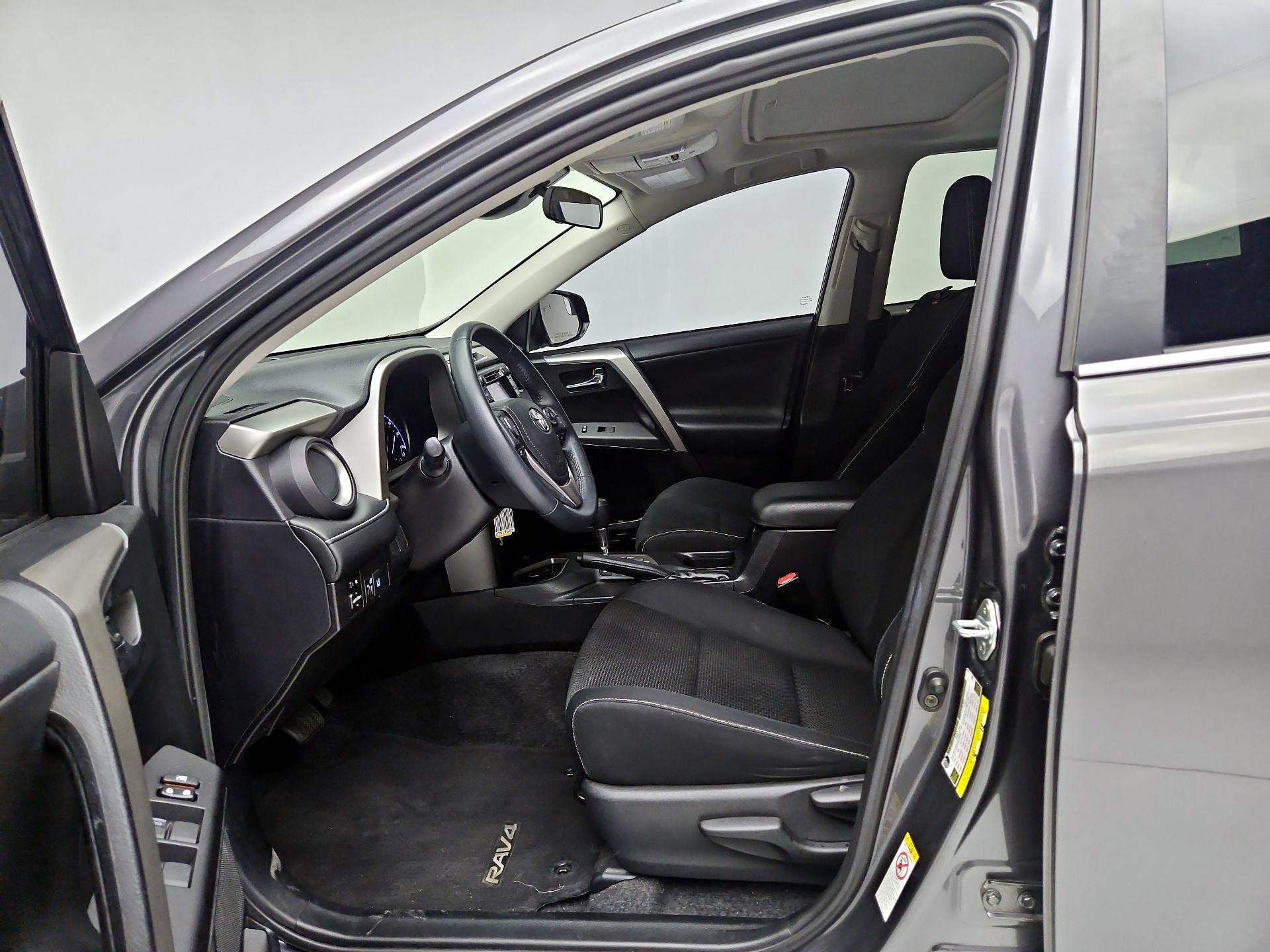 Thumbnail: 2017 Toyota RAV4 - 11