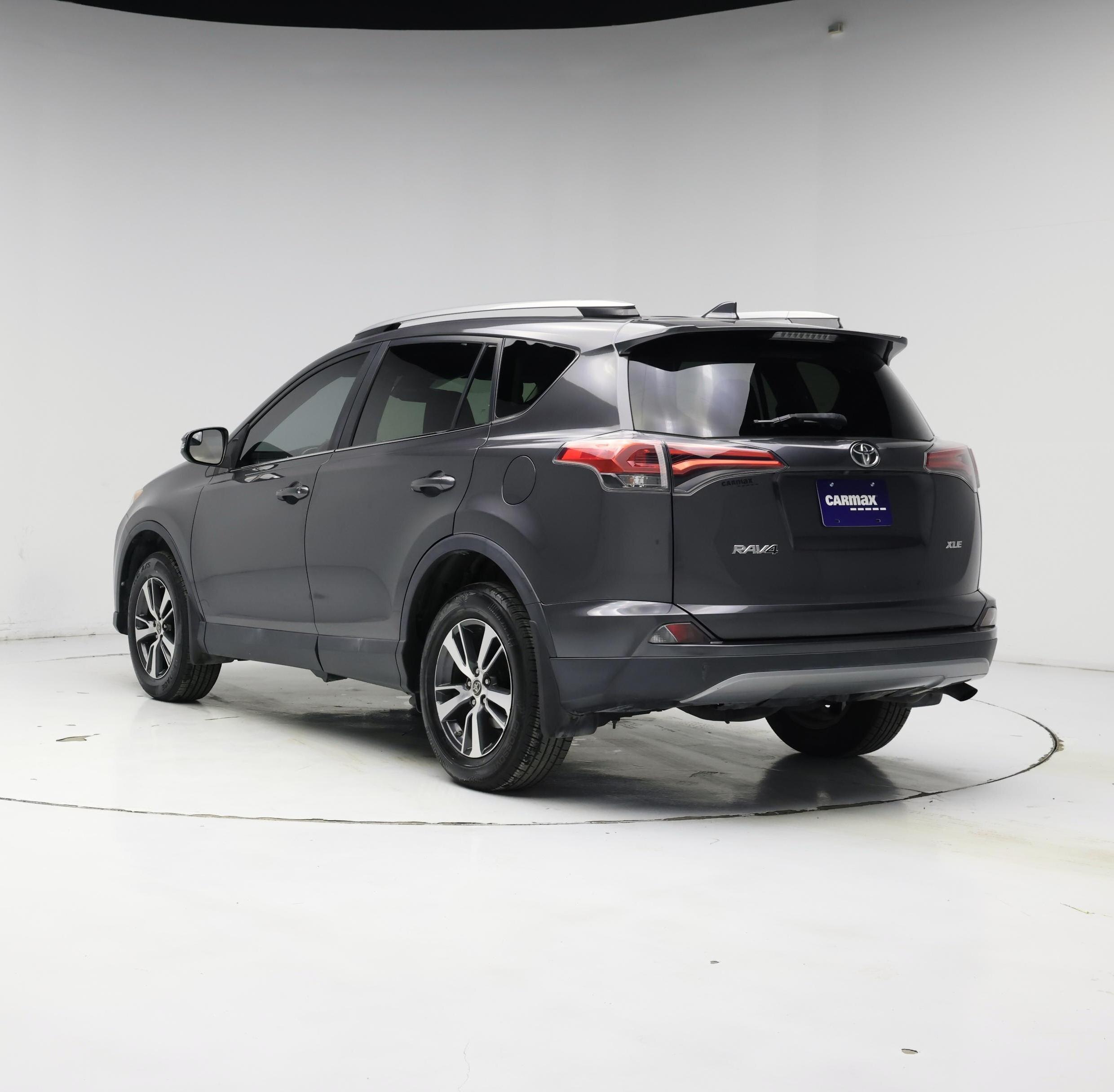 Thumbnail: 2017 Toyota RAV4 - 2