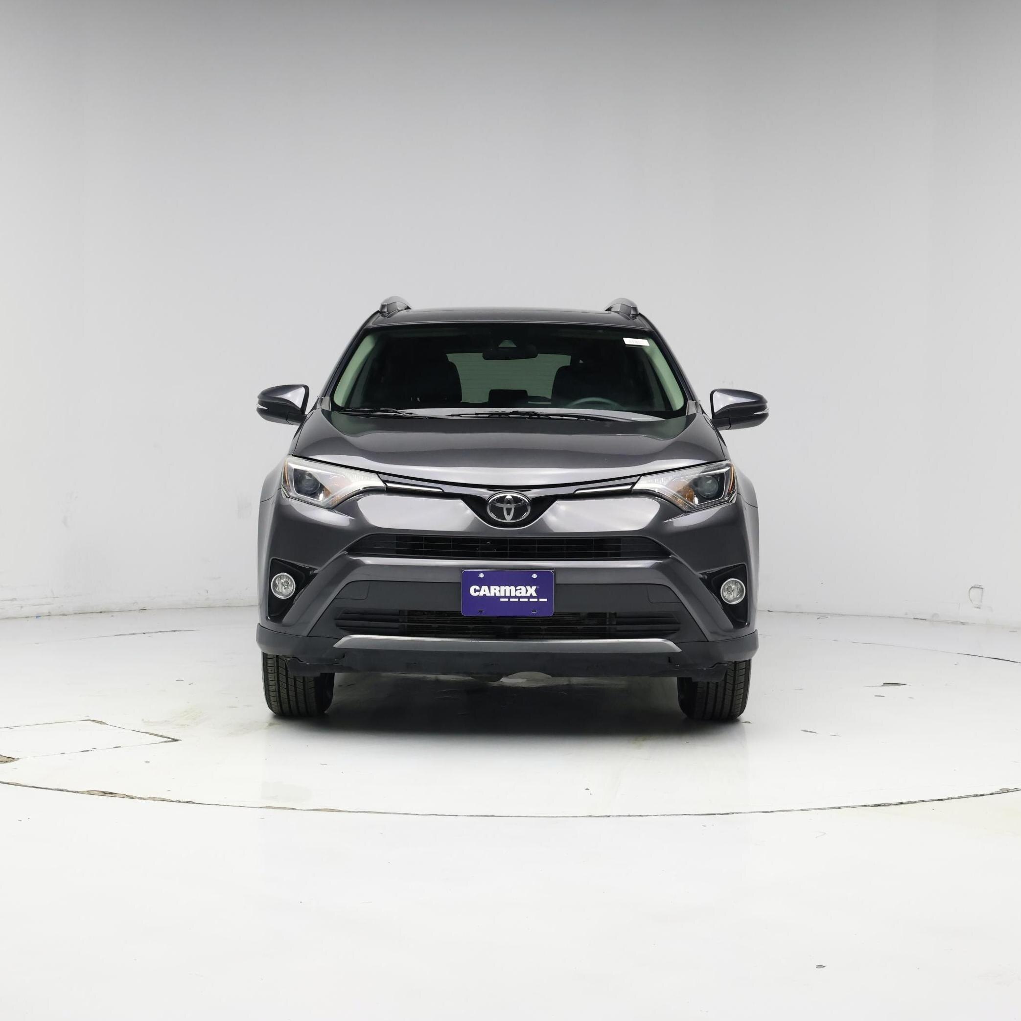 Thumbnail: 2017 Toyota RAV4 - 5