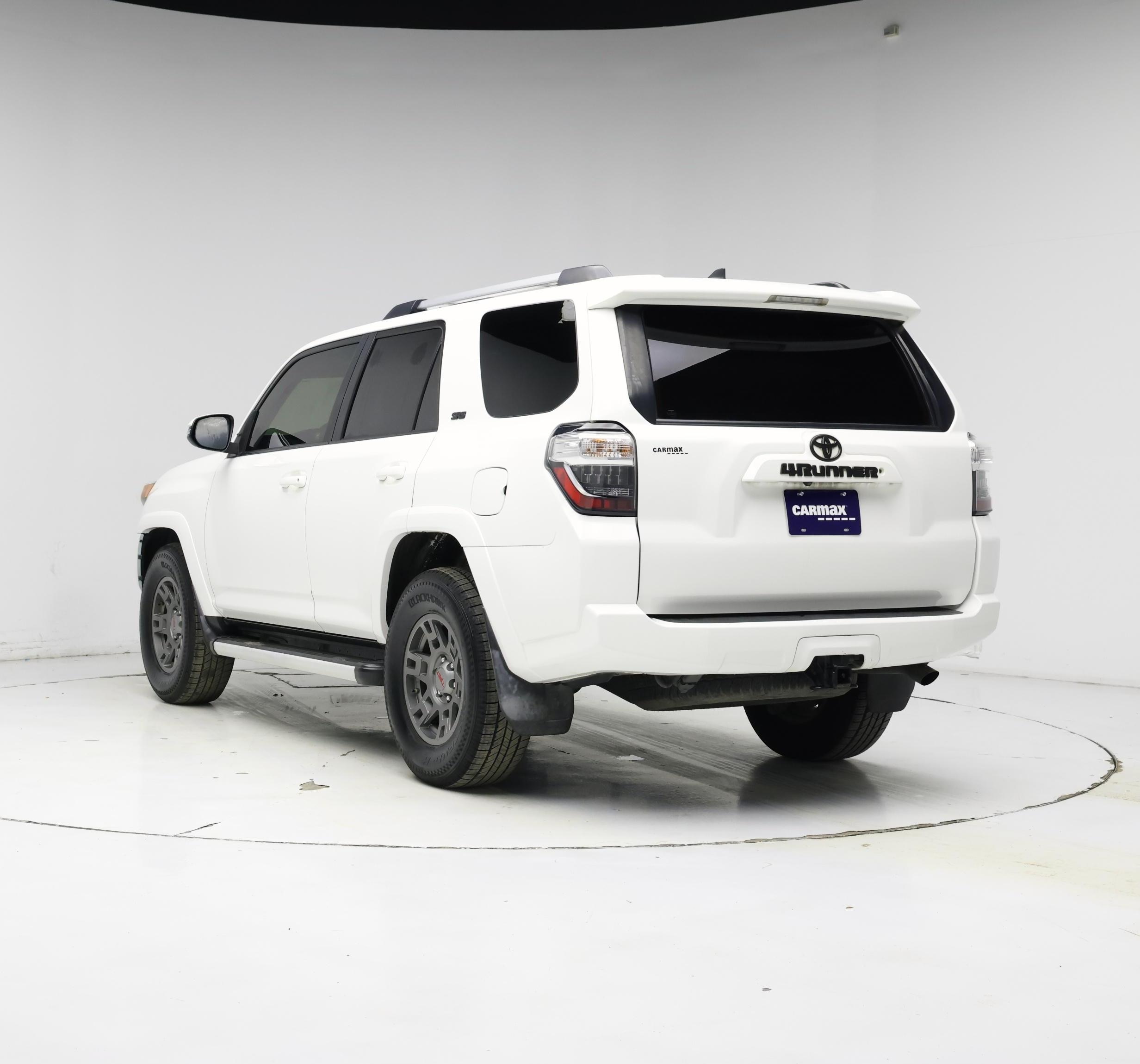 Thumbnail: 2019 Toyota 4Runner - 2
