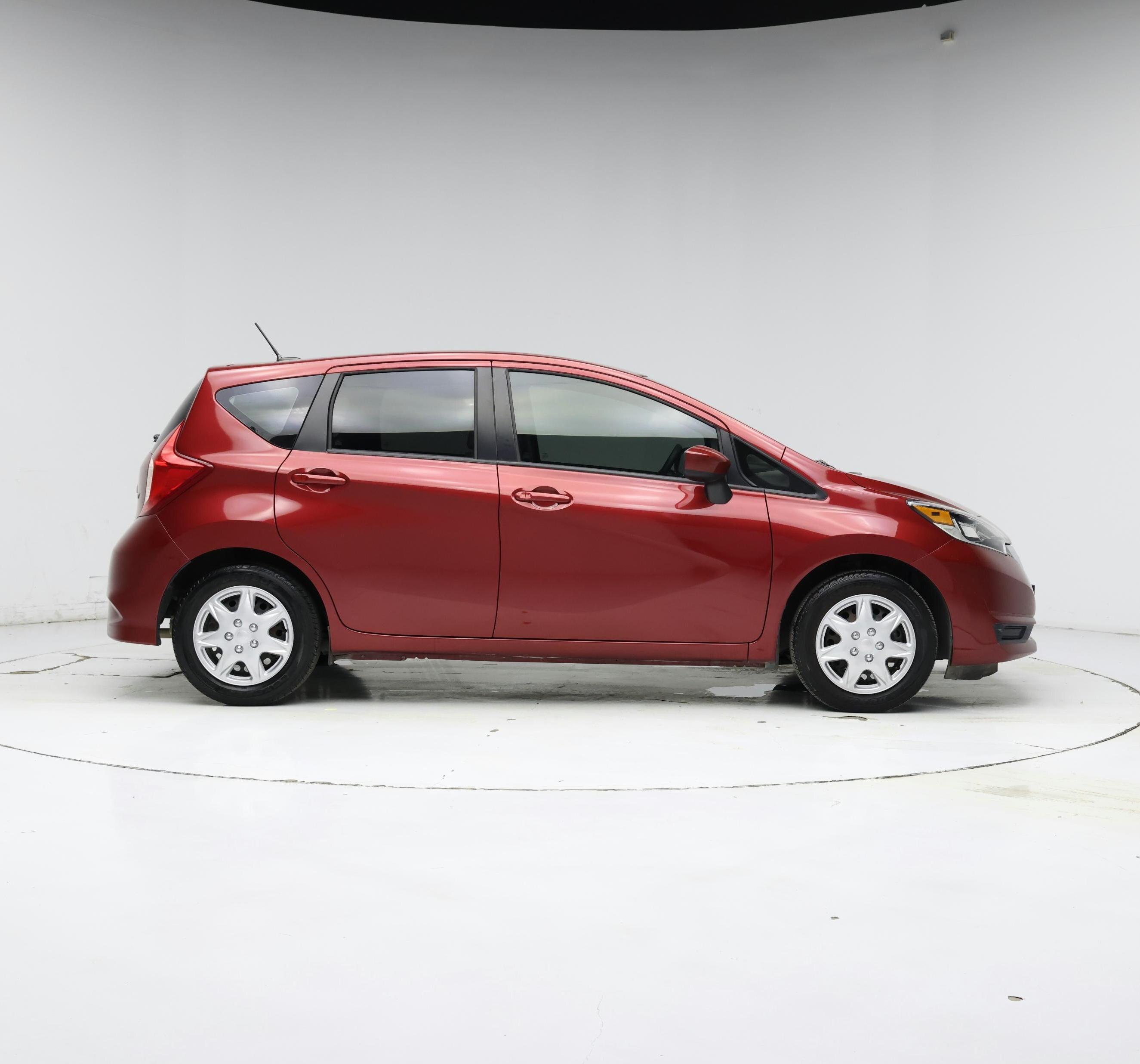 Thumbnail: 2017 Nissan Versa Note - 7