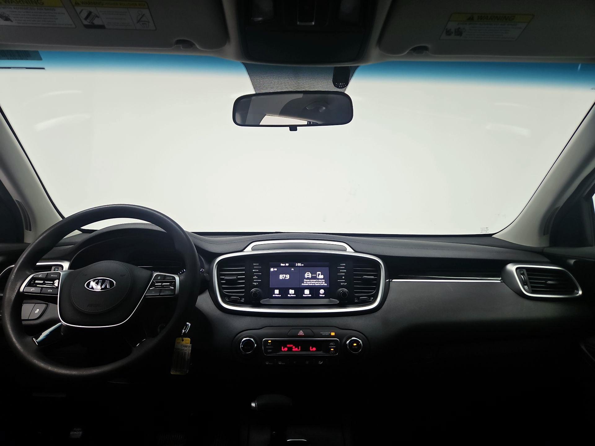 Thumbnail: 2019 Kia Sorento - 9