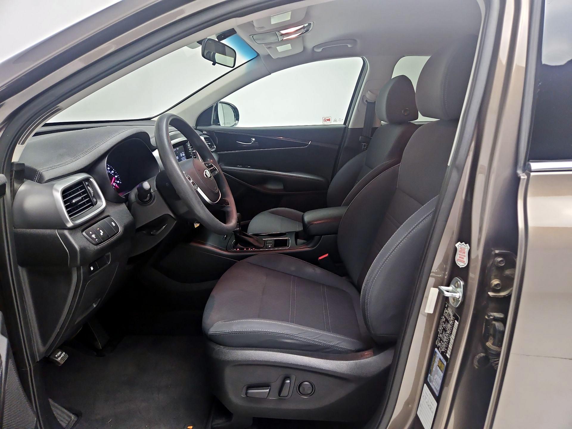 Thumbnail: 2019 Kia Sorento - 11