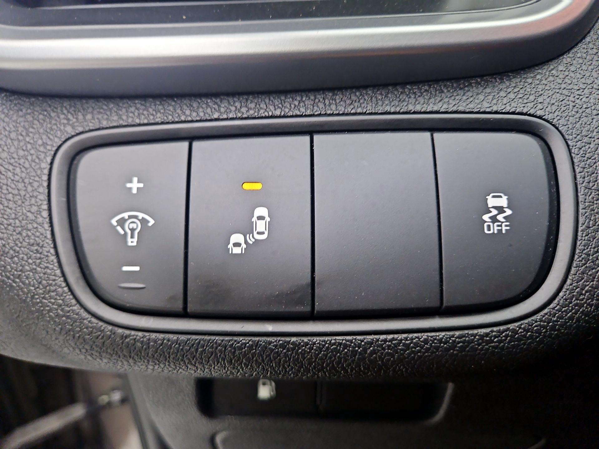 Thumbnail: 2019 Kia Sorento - 13