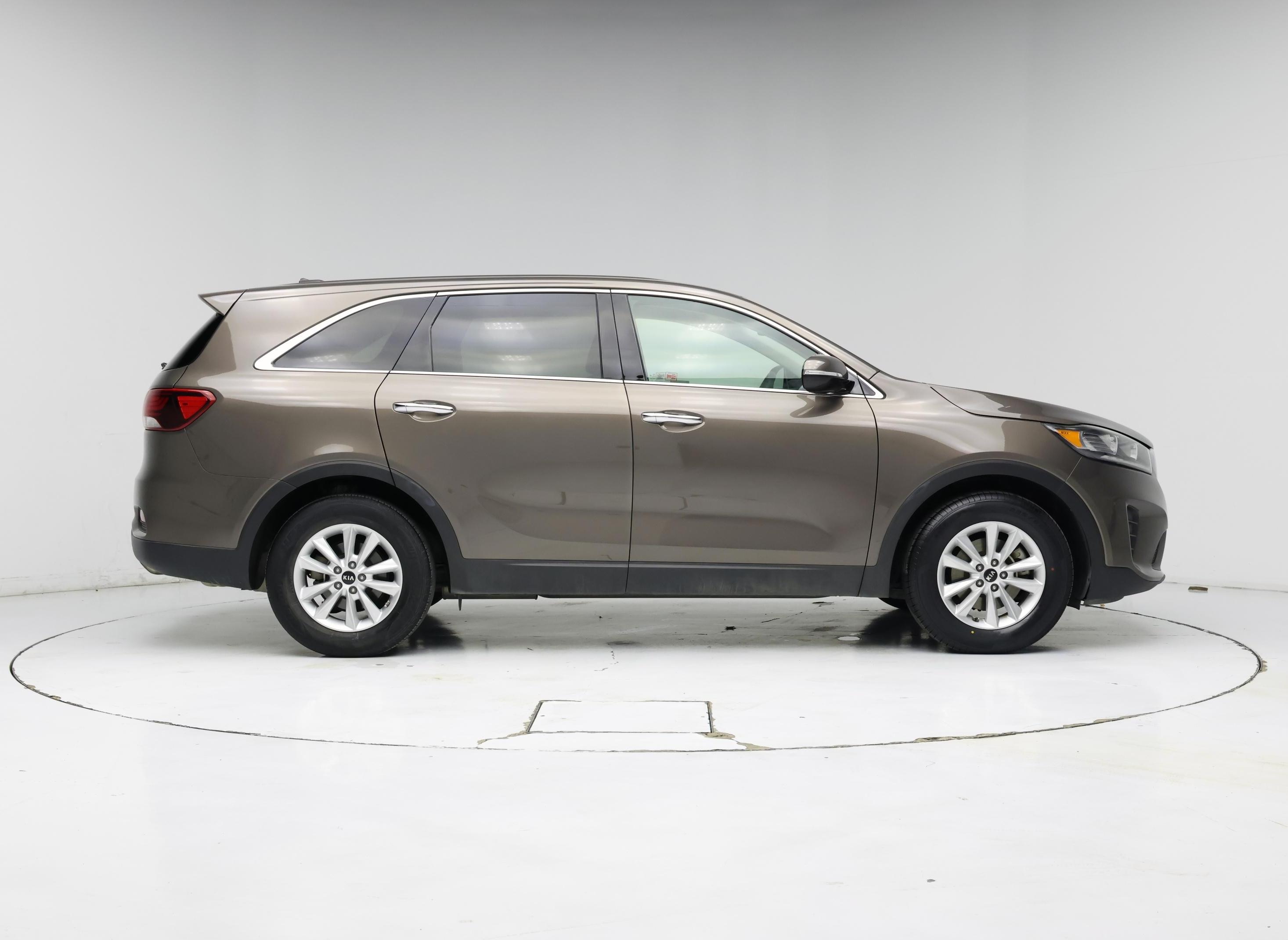 Thumbnail: 2019 Kia Sorento - 7