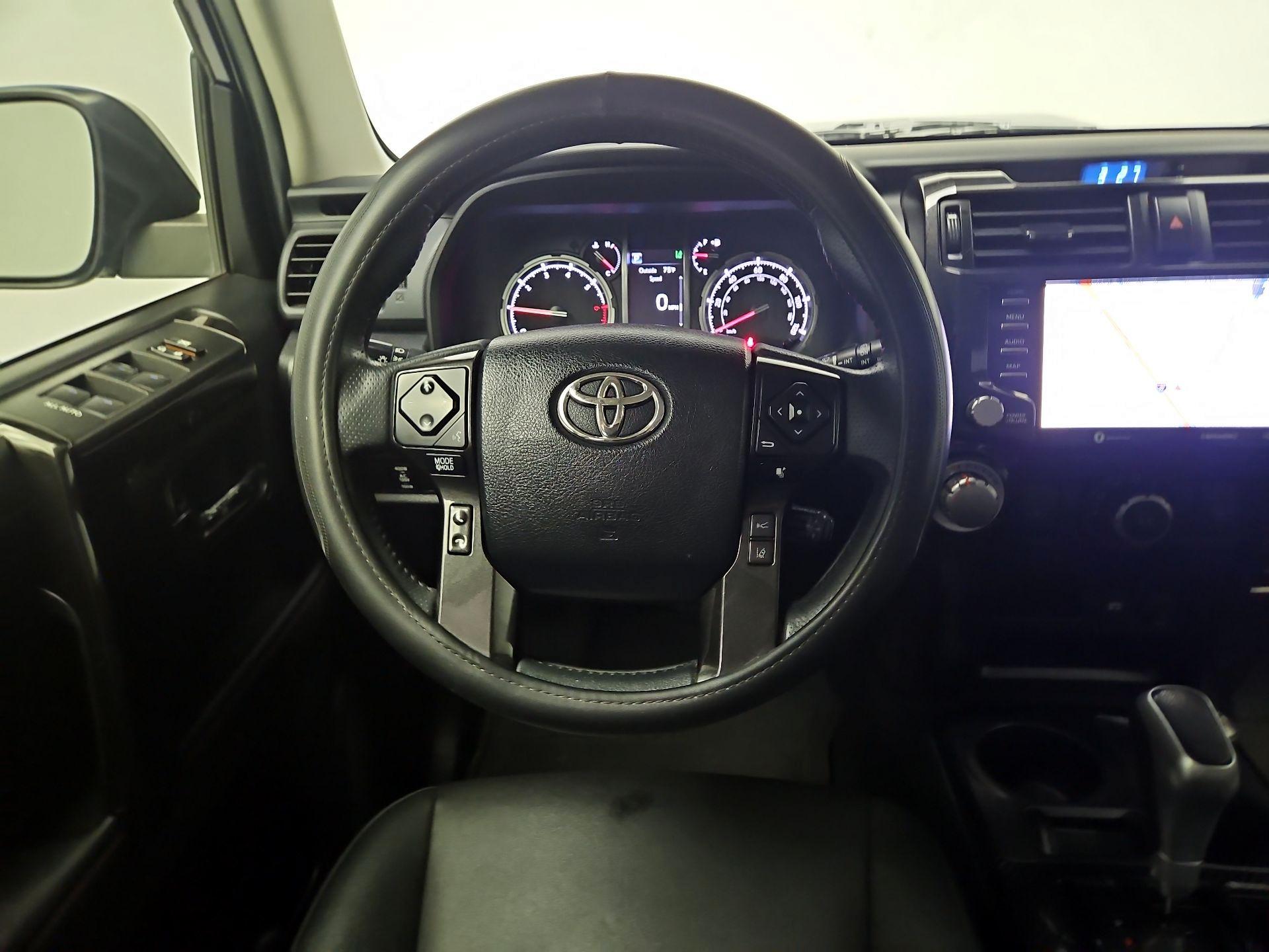Thumbnail: 2021 Toyota 4Runner - 10