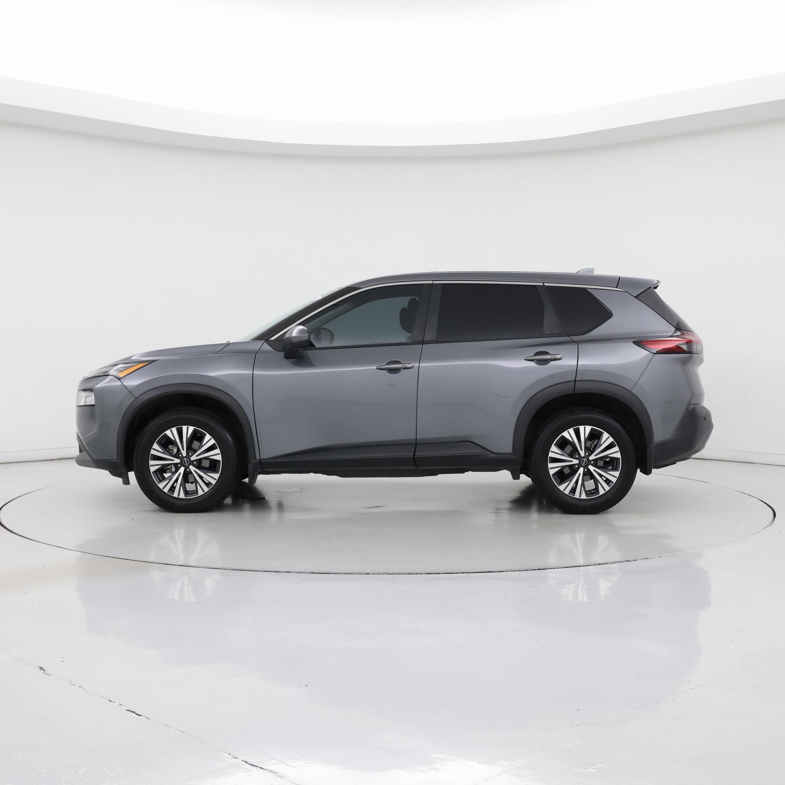 Thumbnail: 2022 Nissan Rogue - 3