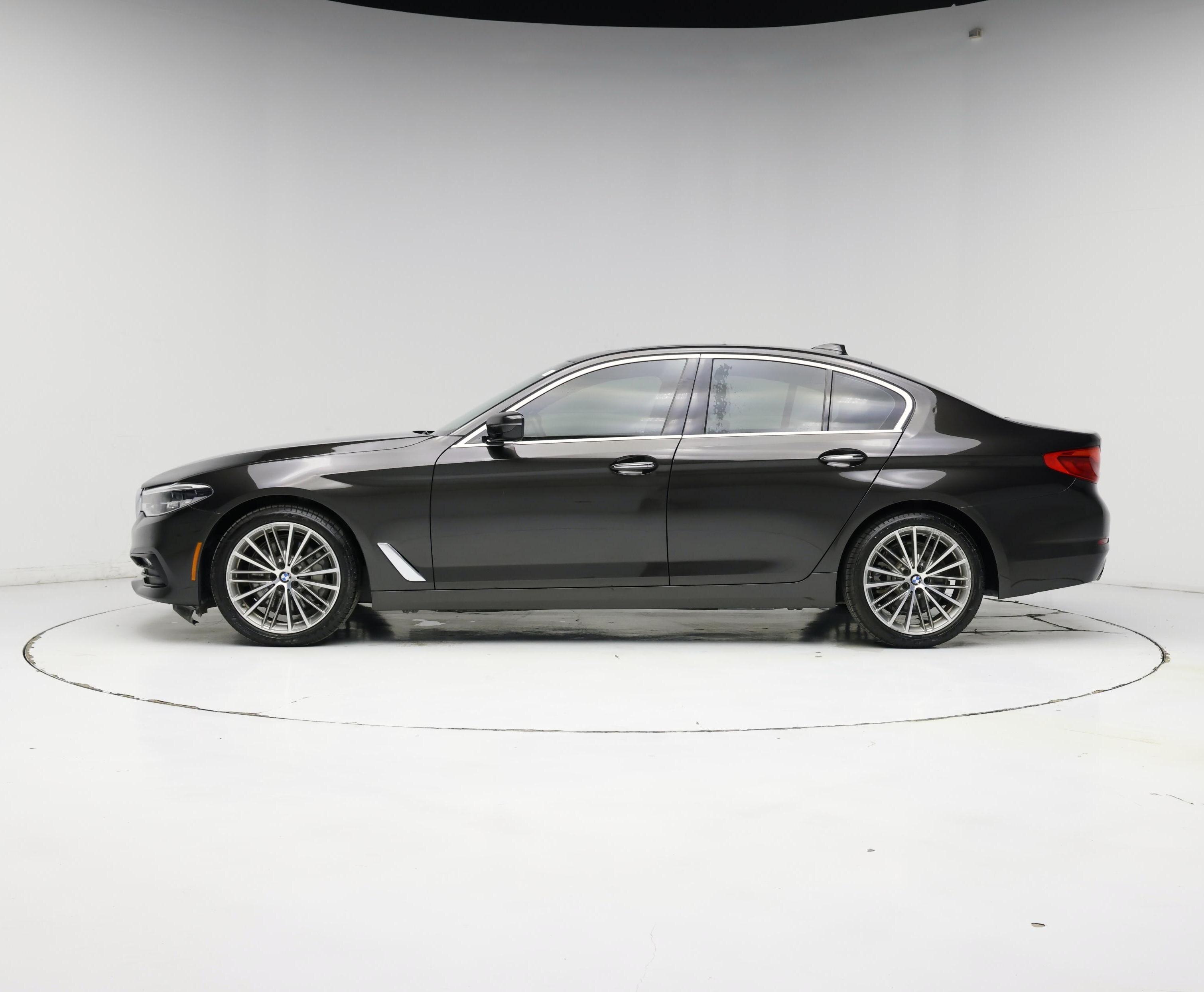 Thumbnail: 2018 BMW 5 Series - 3
