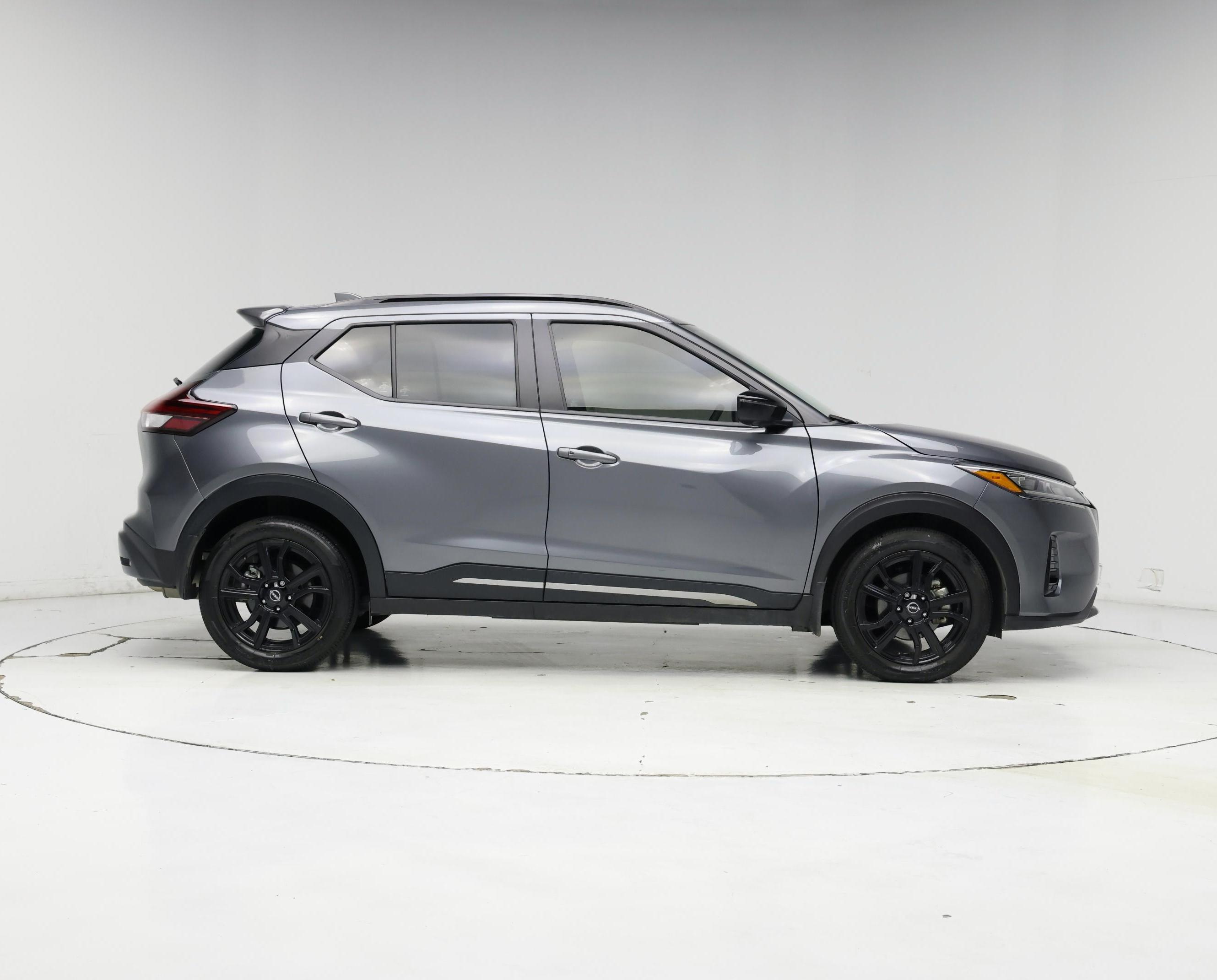 Thumbnail: 2024 Nissan Kicks - 7