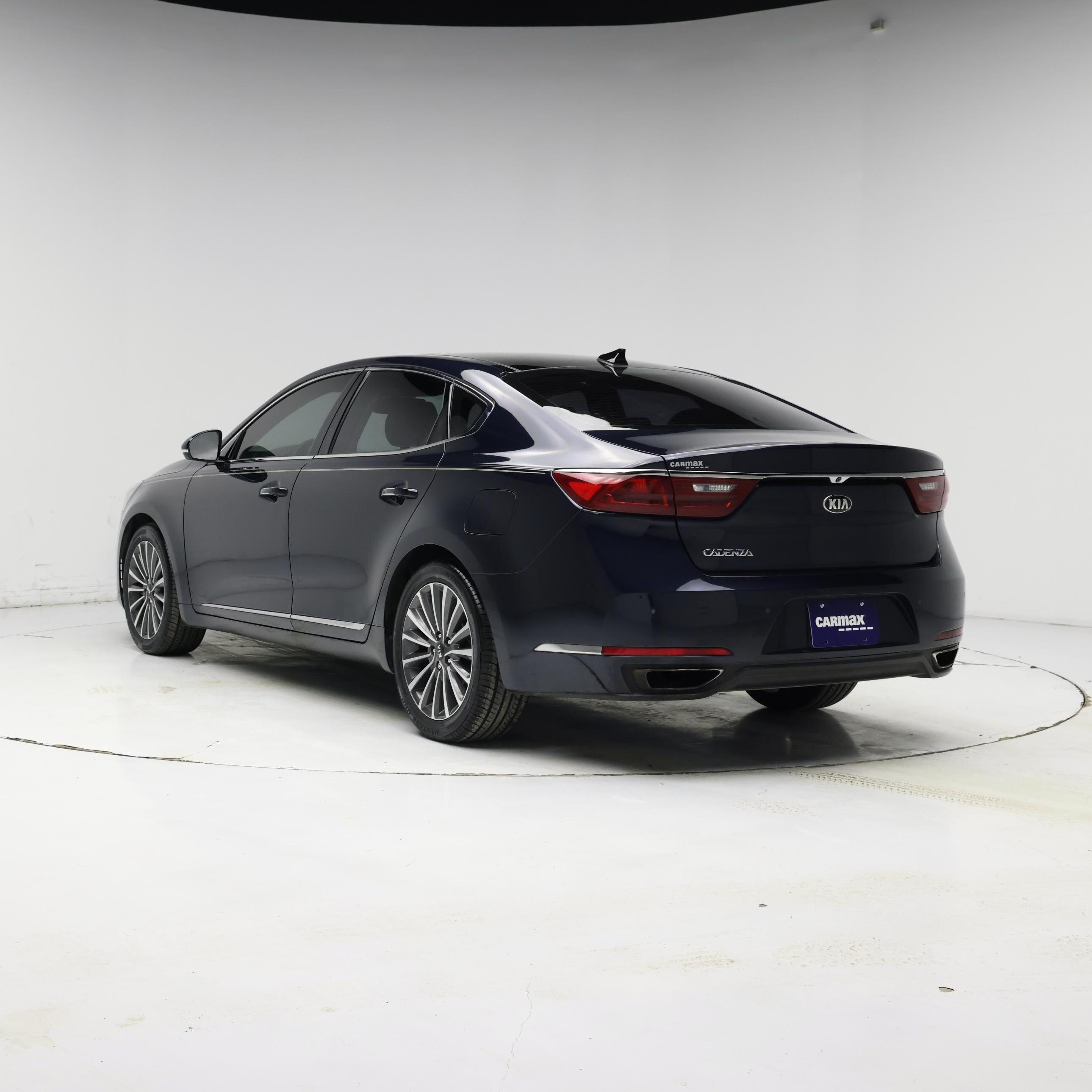 Thumbnail: 2017 Kia Cadenza - 2
