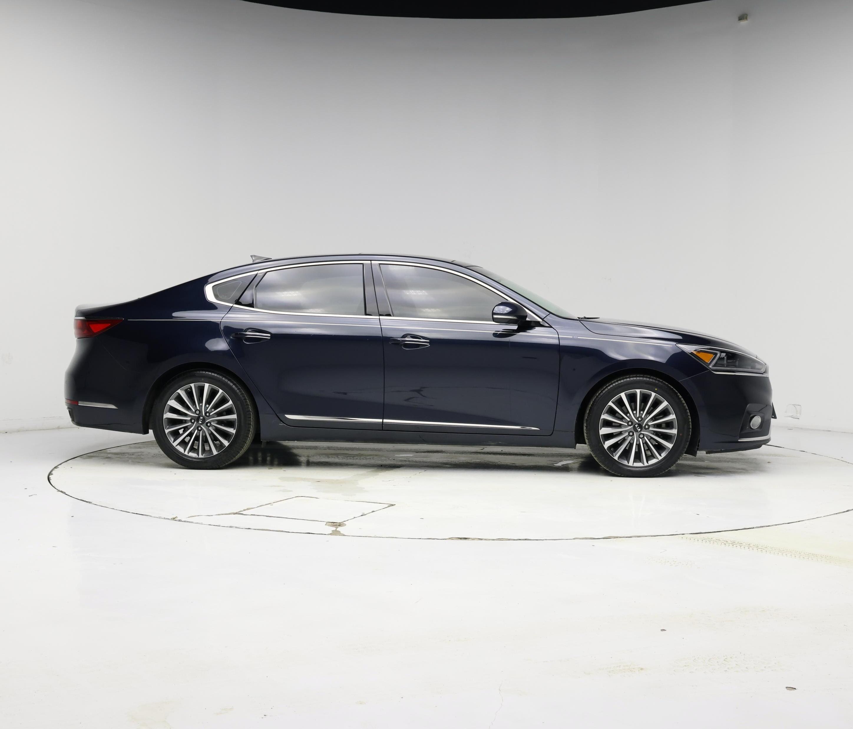 Thumbnail: 2017 Kia Cadenza - 7