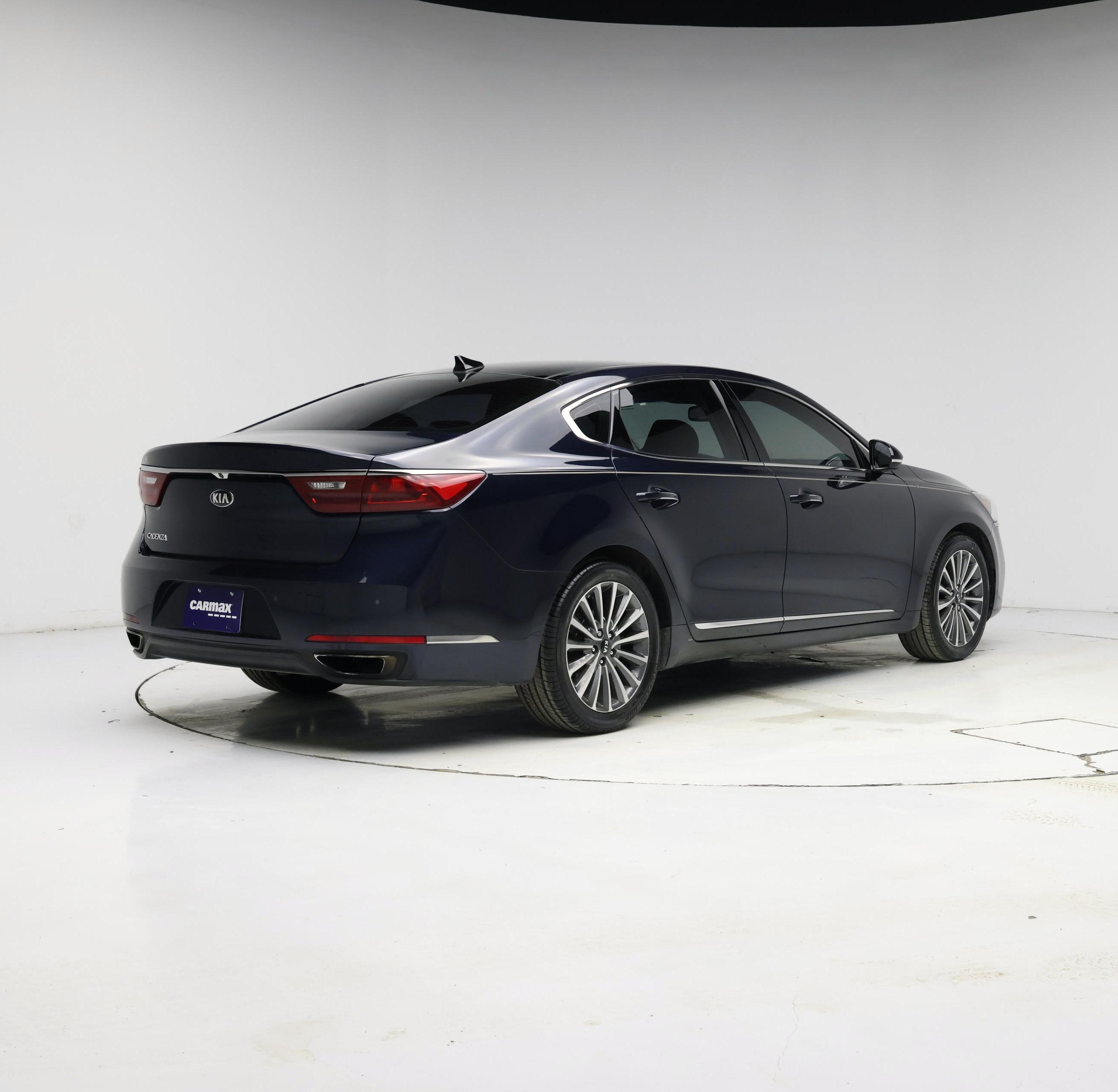 Thumbnail: 2017 Kia Cadenza - 8