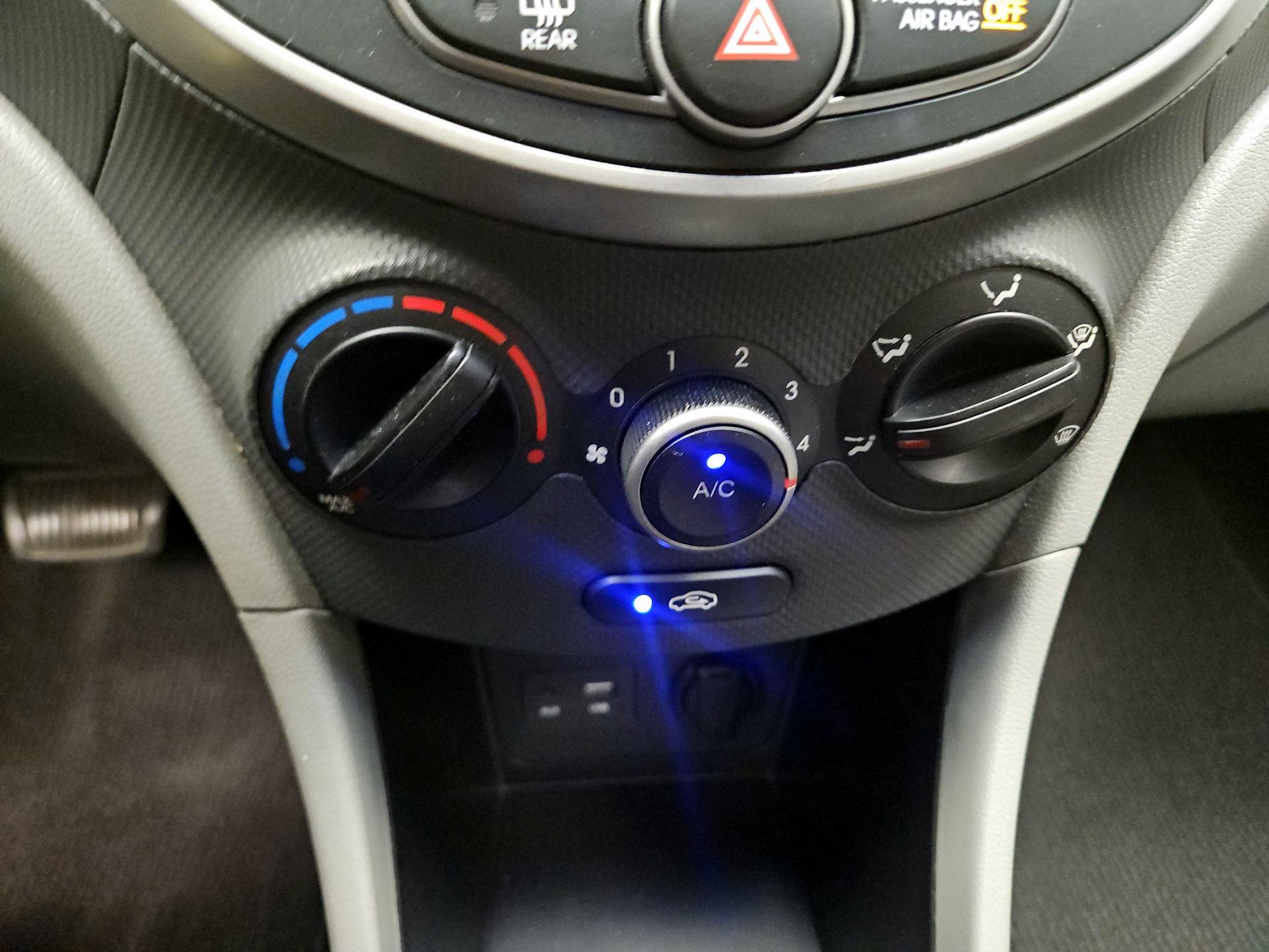 Thumbnail: 2016 Hyundai Accent - 15