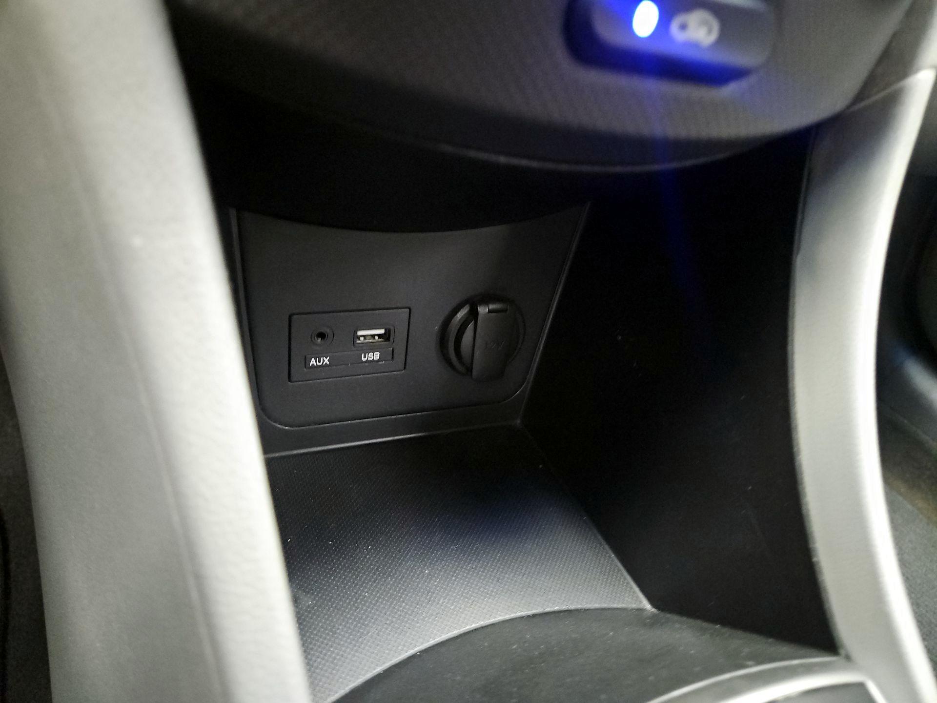 Thumbnail: 2016 Hyundai Accent - 17