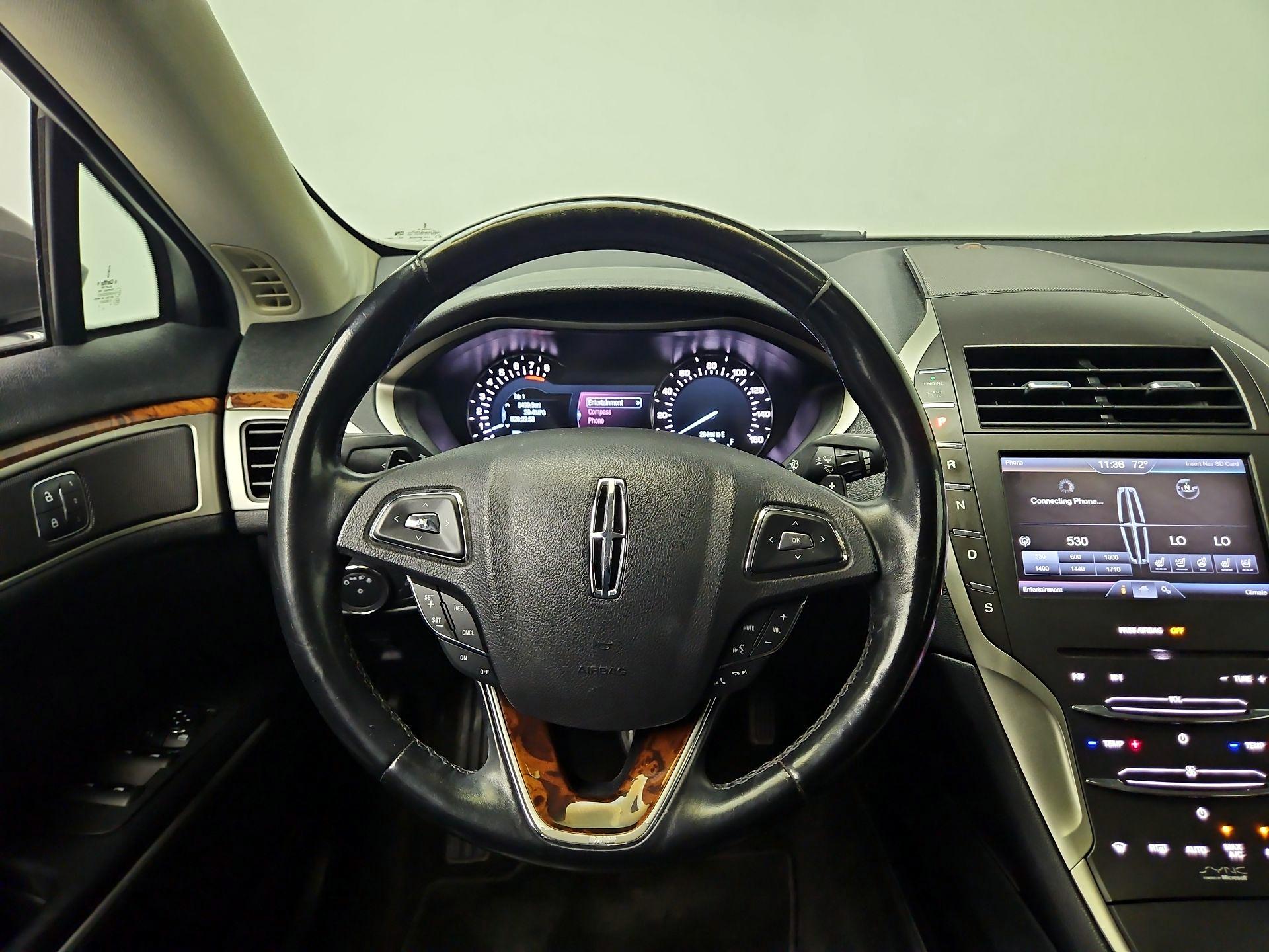 Thumbnail: 2015 Lincoln MKZ - 10