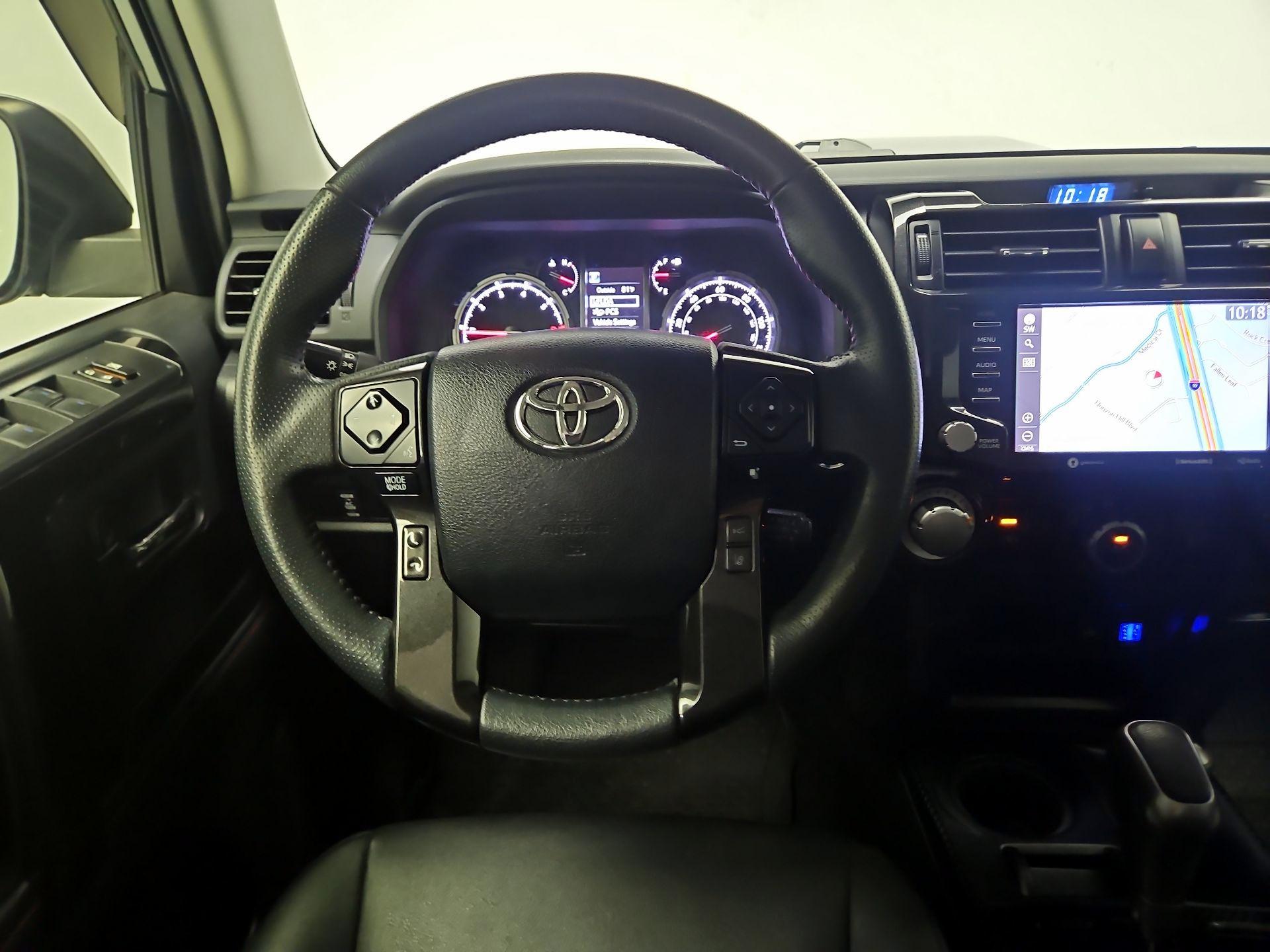Thumbnail: 2020 Toyota 4Runner - 10