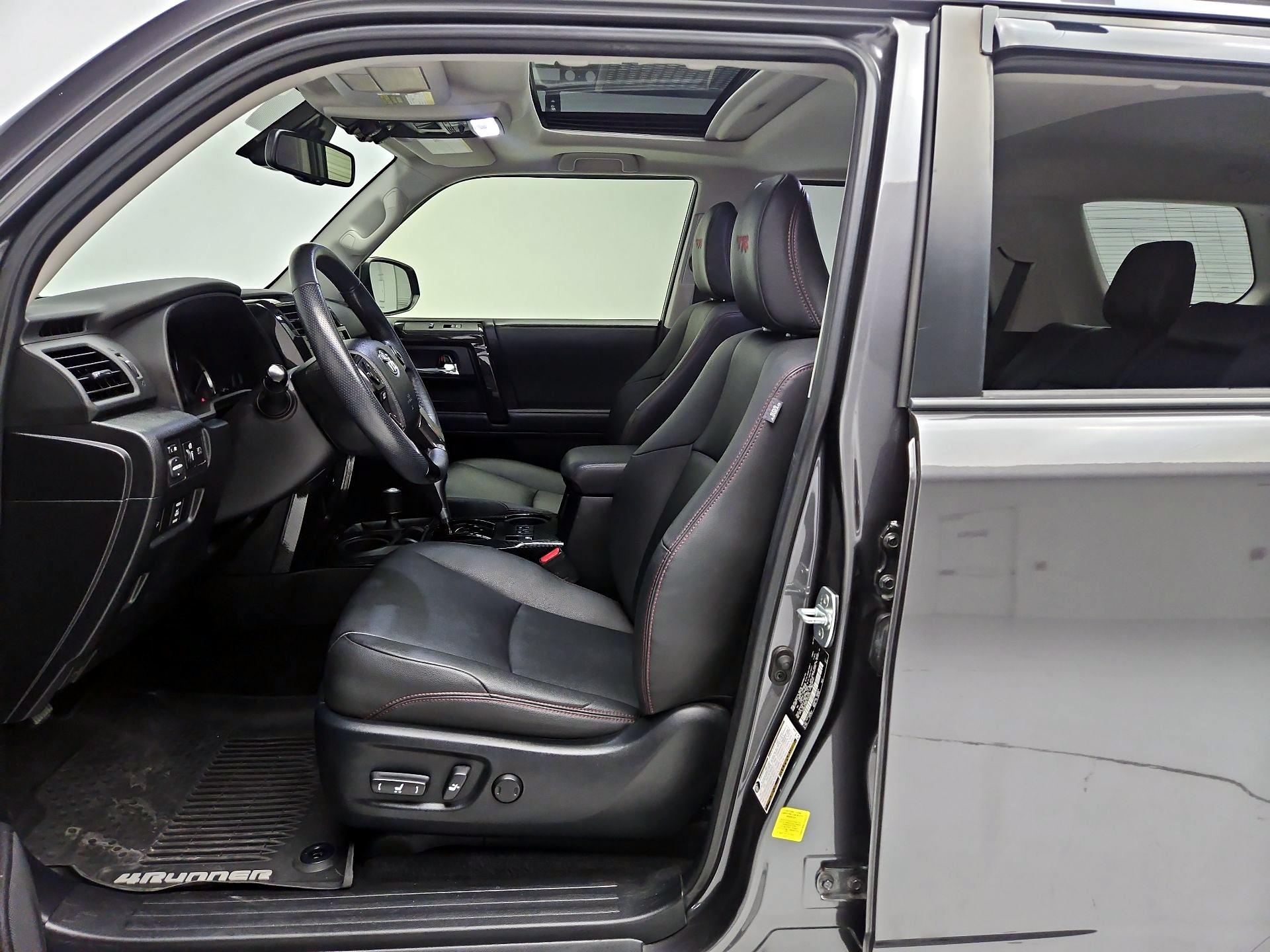Thumbnail: 2020 Toyota 4Runner - 11
