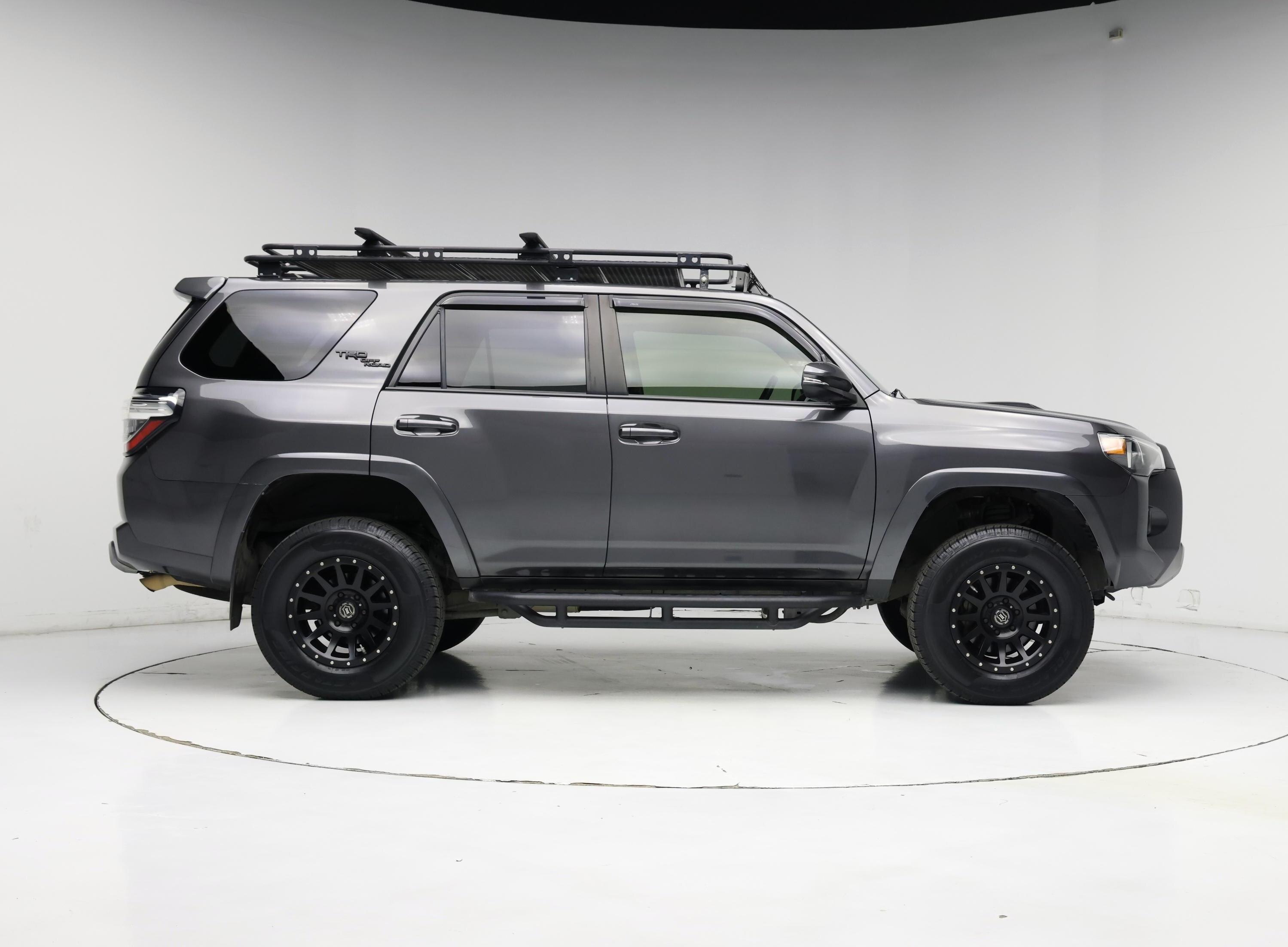 Thumbnail: 2020 Toyota 4Runner - 7