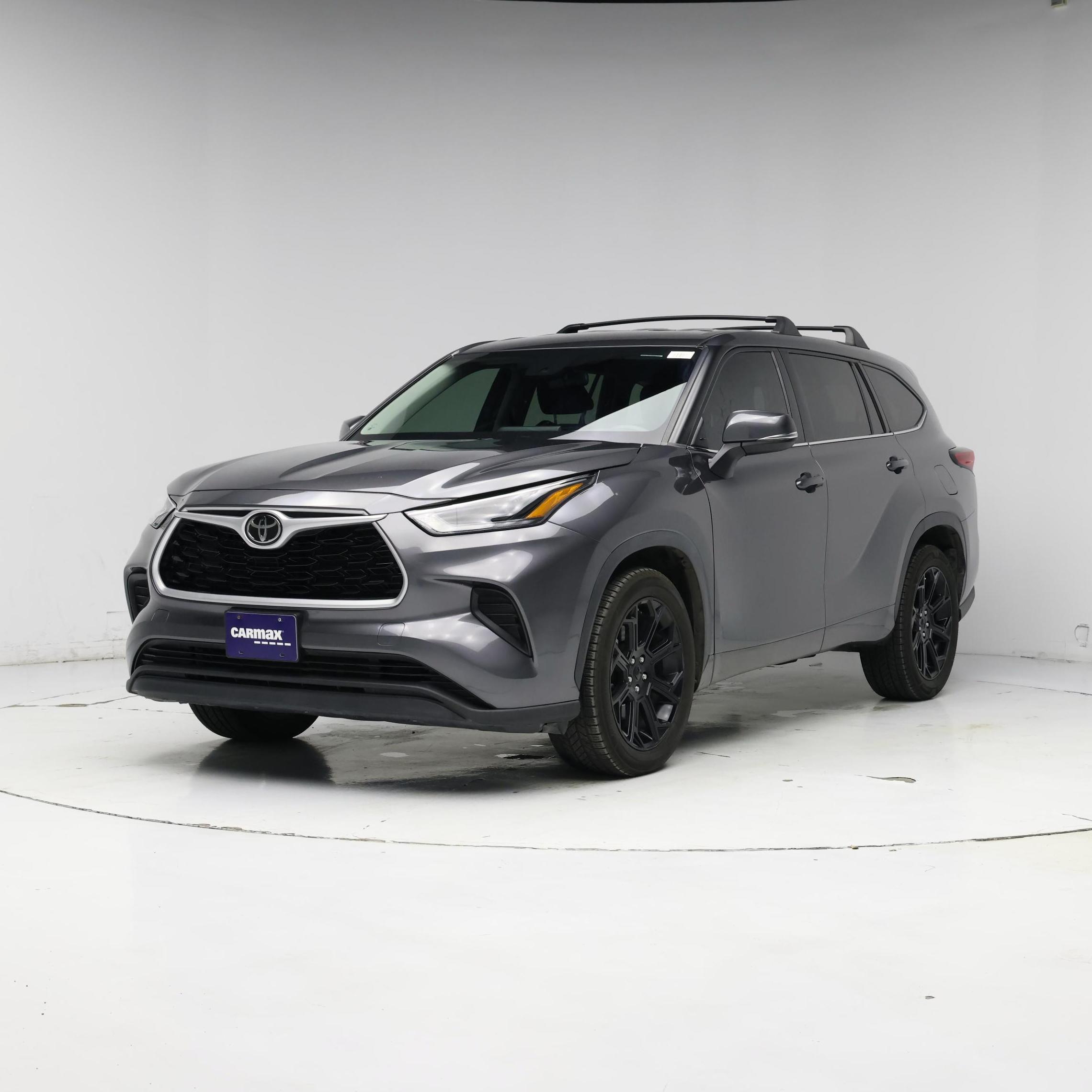 Thumbnail: 2022 Toyota Highlander - 4