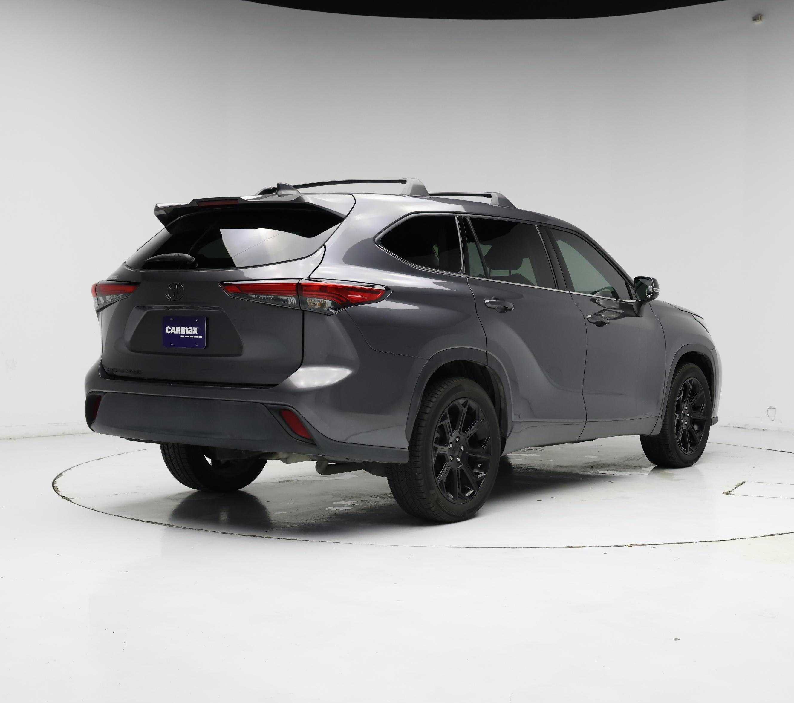 Thumbnail: 2022 Toyota Highlander - 8