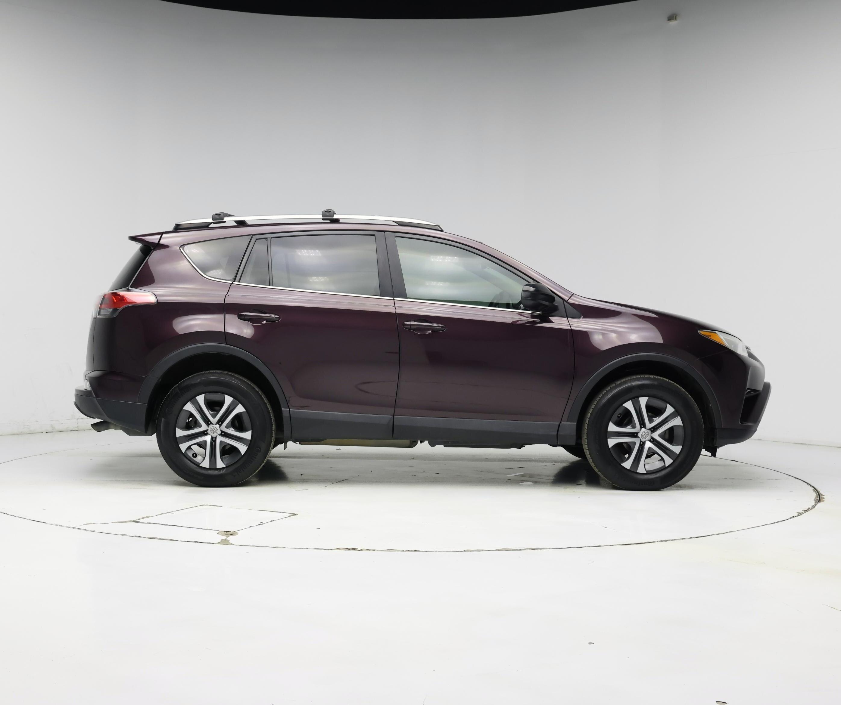 Thumbnail: 2017 Toyota RAV4 - 7