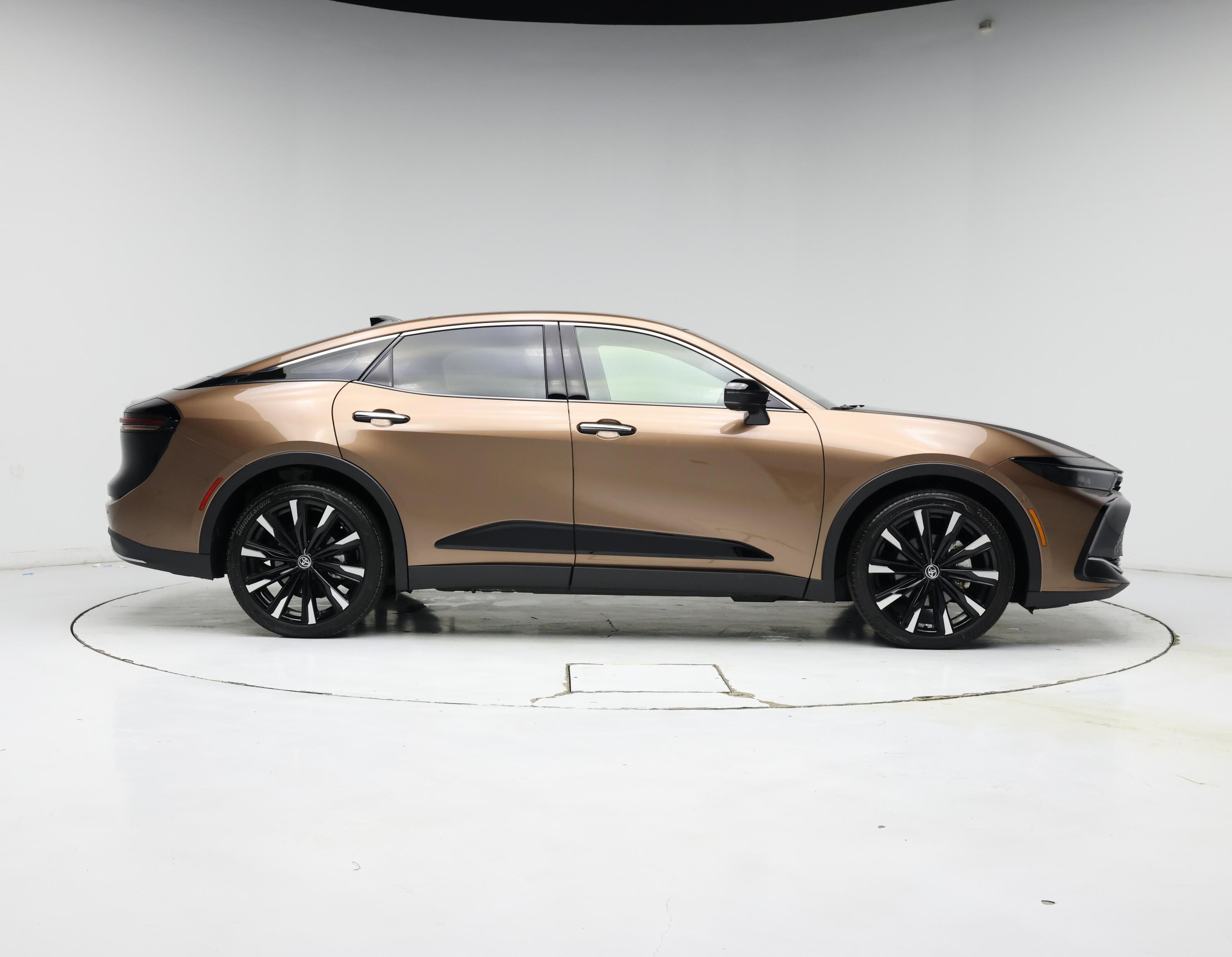 Thumbnail: 2023 Toyota Crown - 7