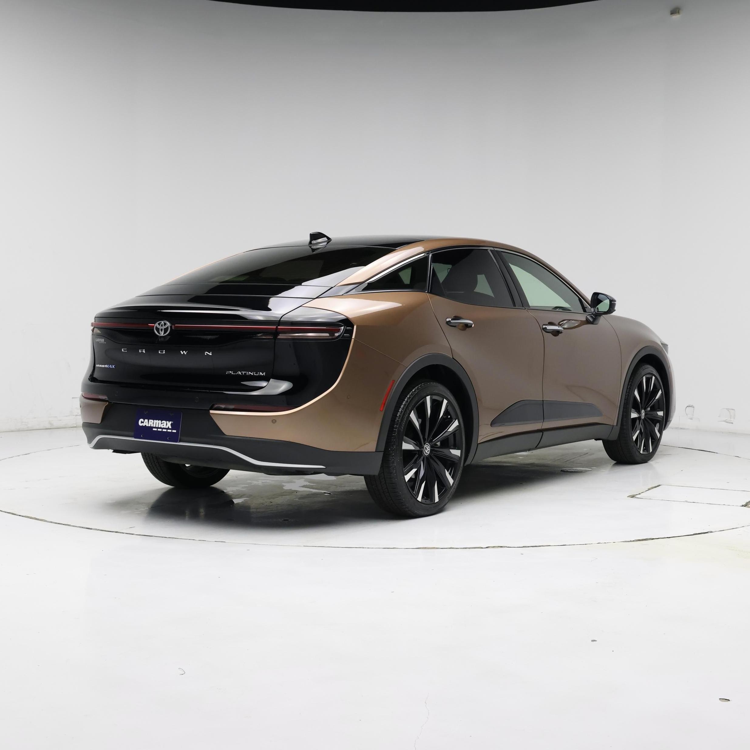 Thumbnail: 2023 Toyota Crown - 8