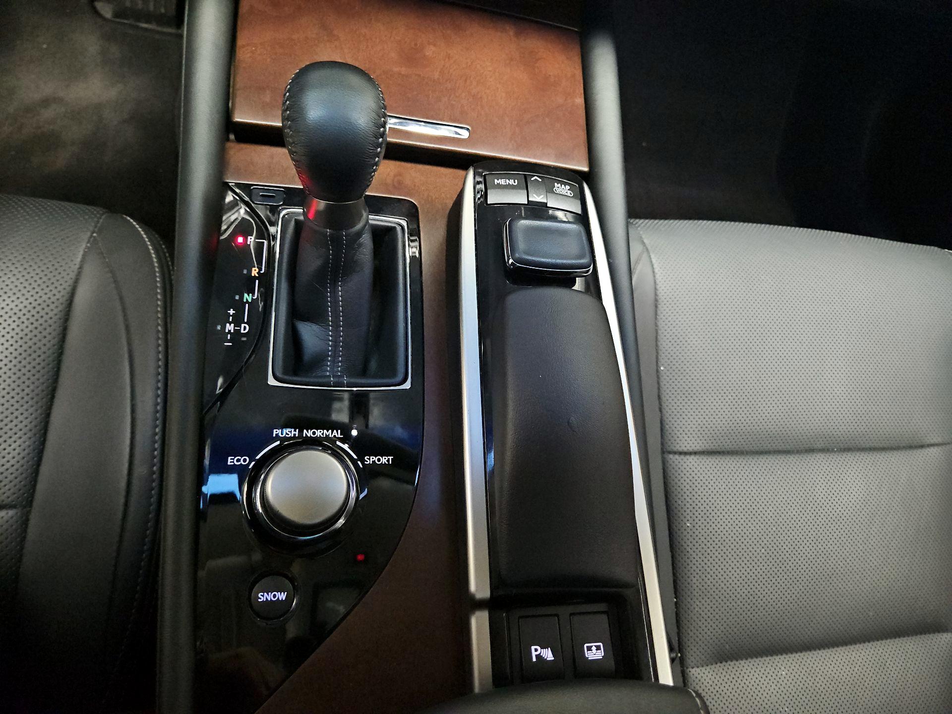 Thumbnail: 2015 Lexus GS - 17