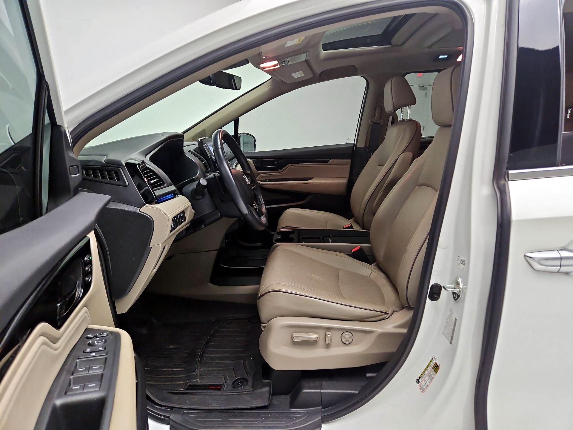 Thumbnail: 2022 Honda Odyssey - 11