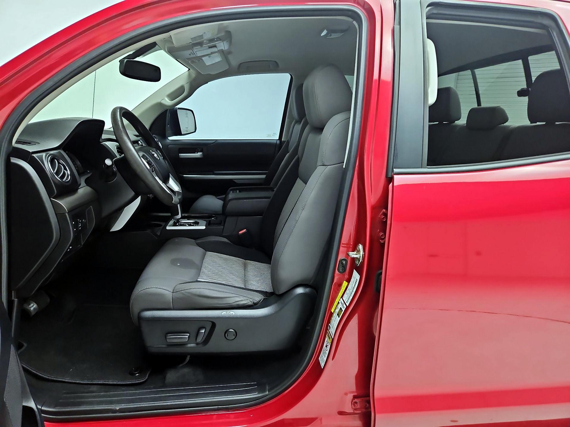 Thumbnail: 2016 Toyota Tundra - 11