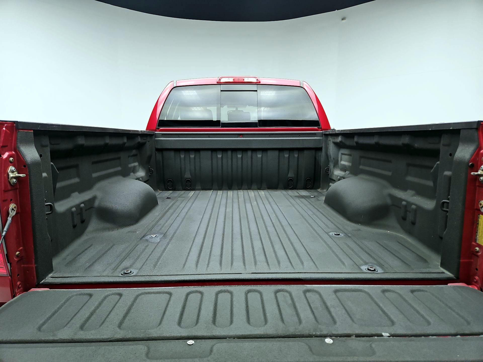 Thumbnail: 2016 Toyota Tundra - 20