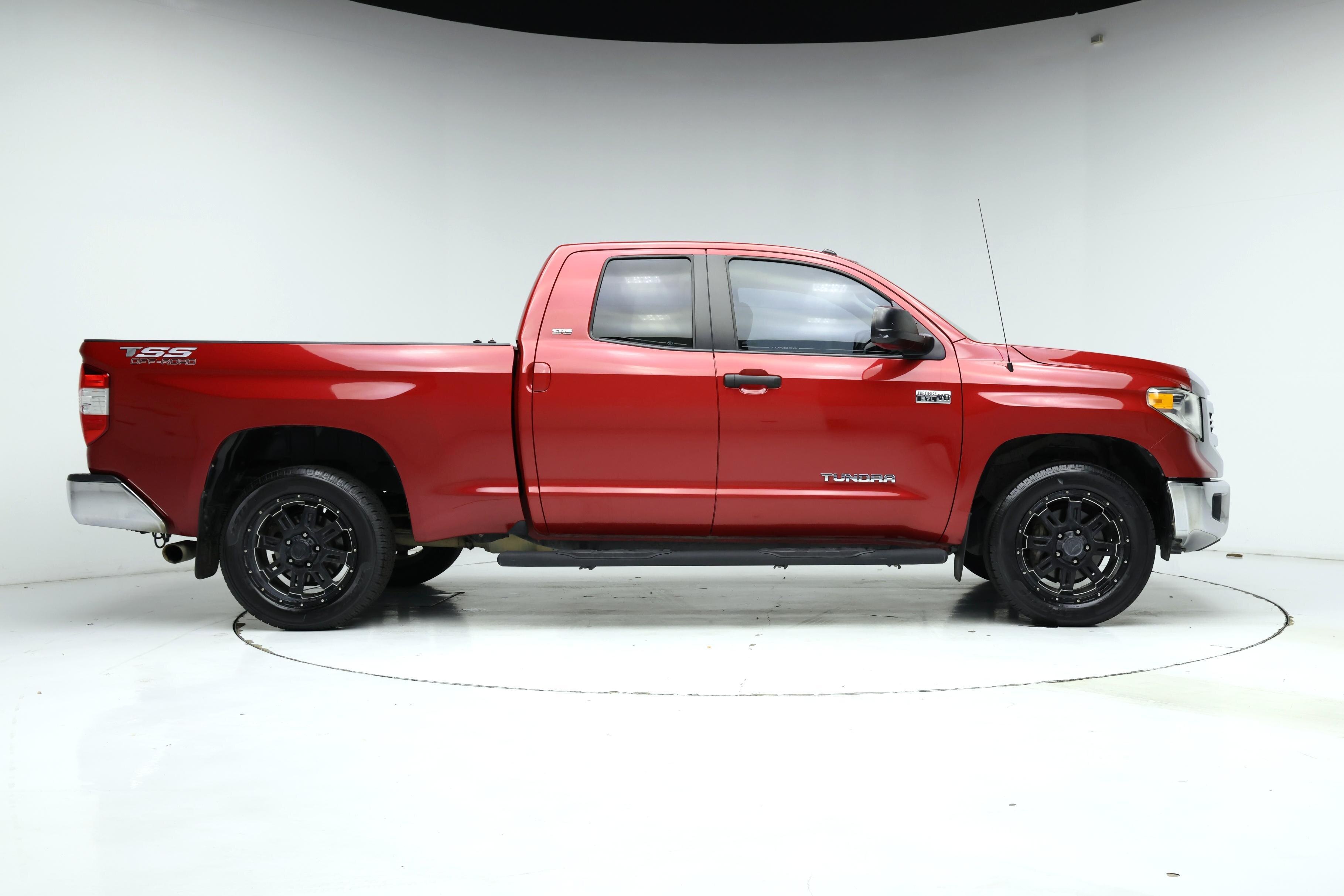 Thumbnail: 2016 Toyota Tundra - 7