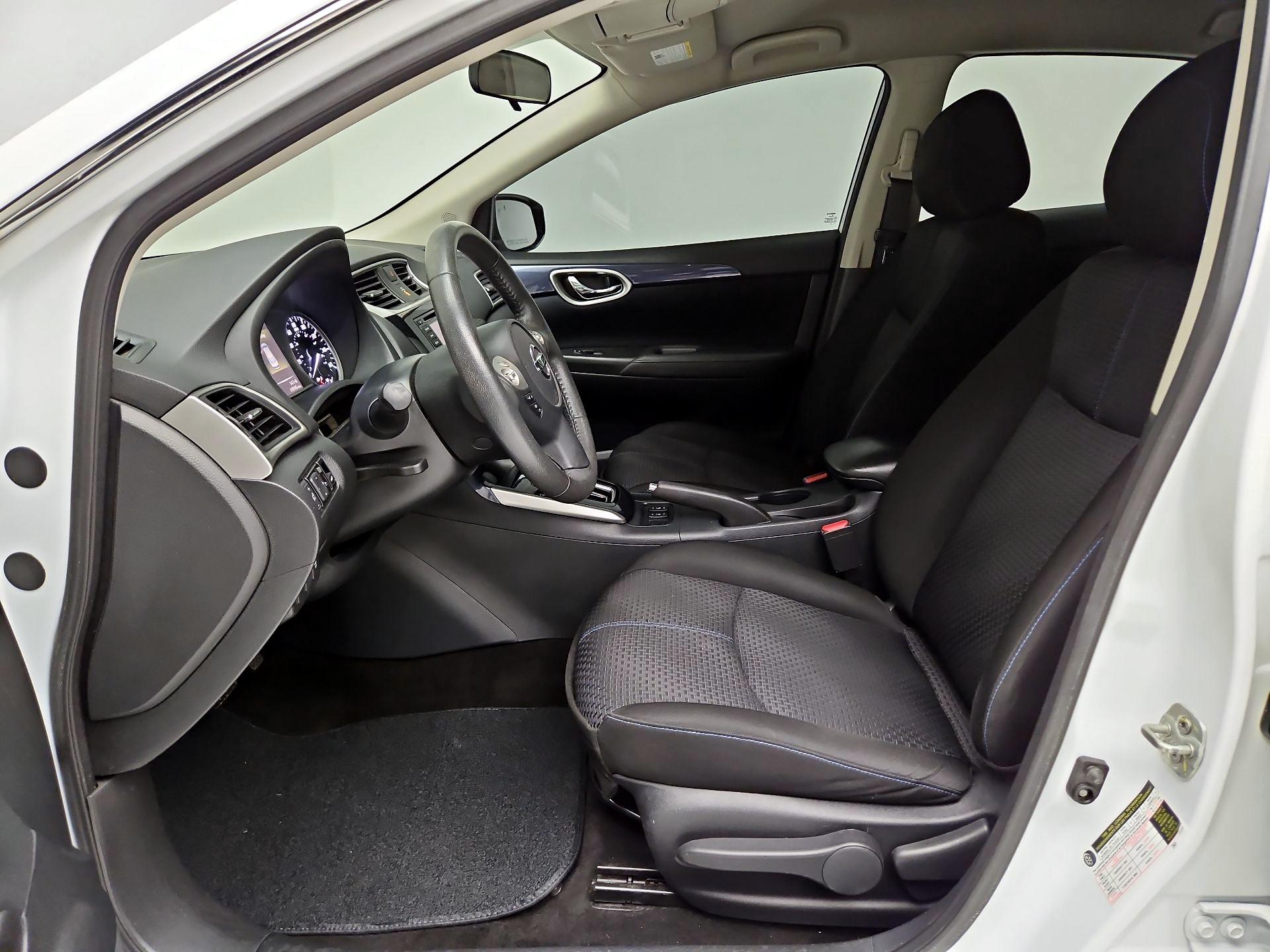 Thumbnail: 2017 Nissan Sentra - 11