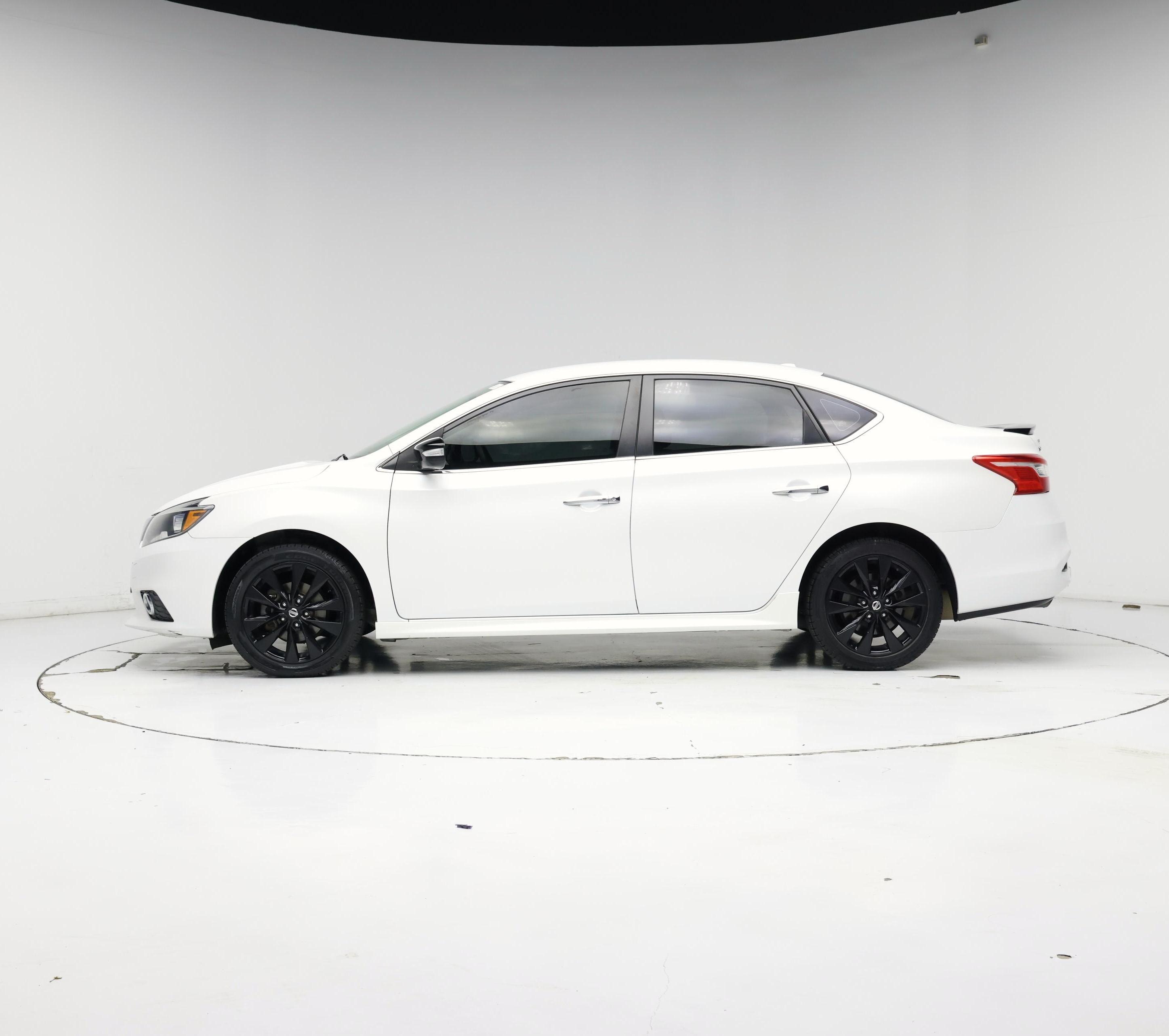 Thumbnail: 2017 Nissan Sentra - 3