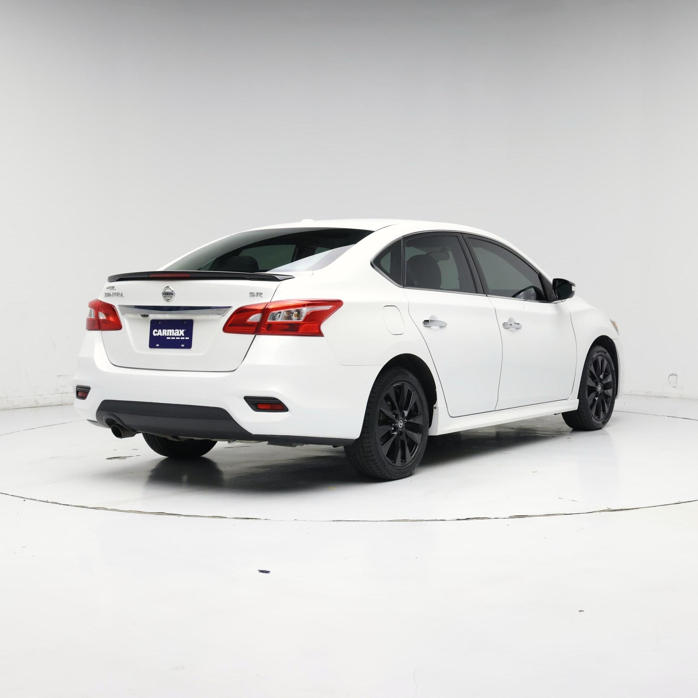 Thumbnail: 2017 Nissan Sentra - 8