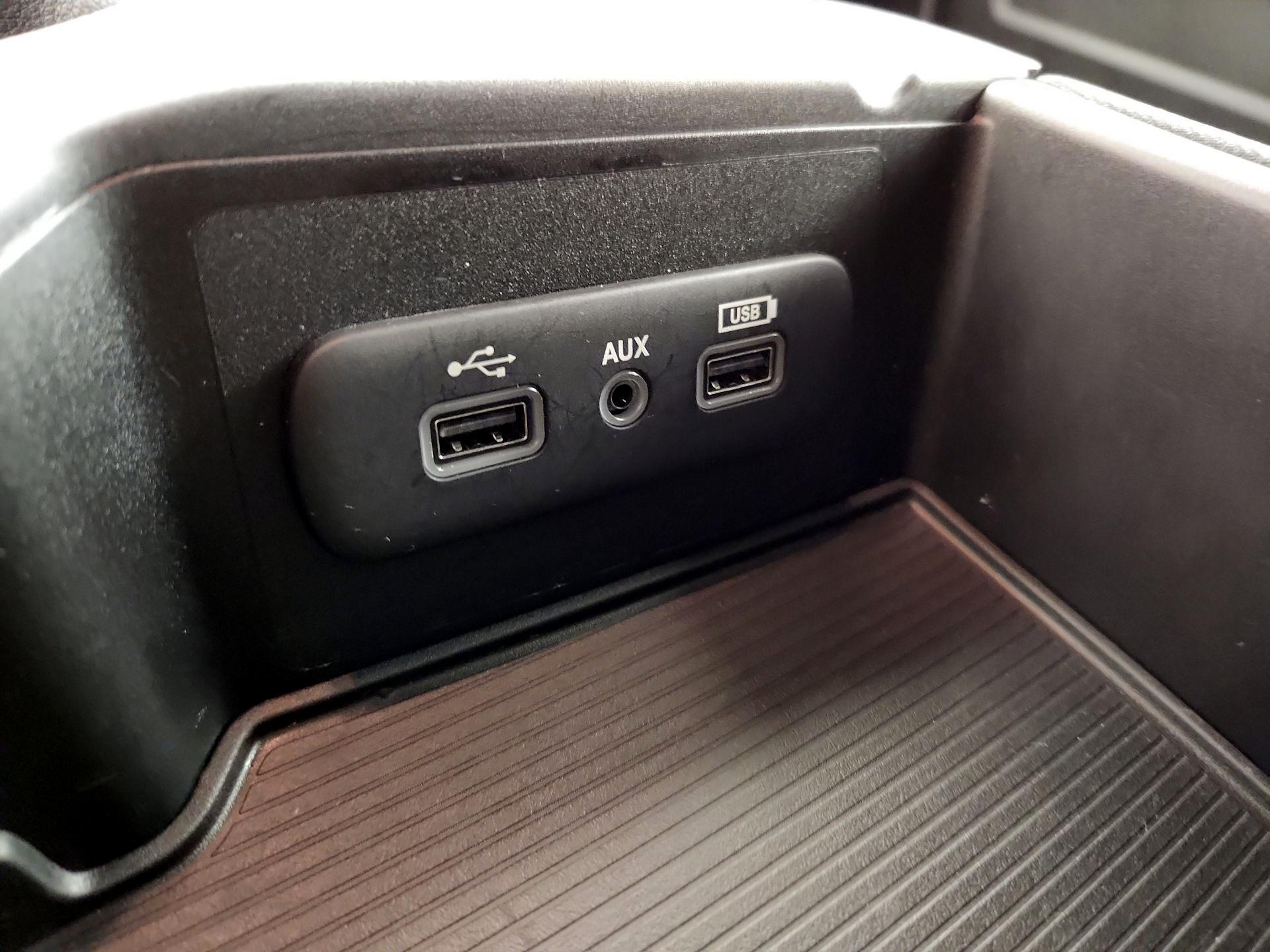 Thumbnail: 2022 RAM 1500 Classic - 18