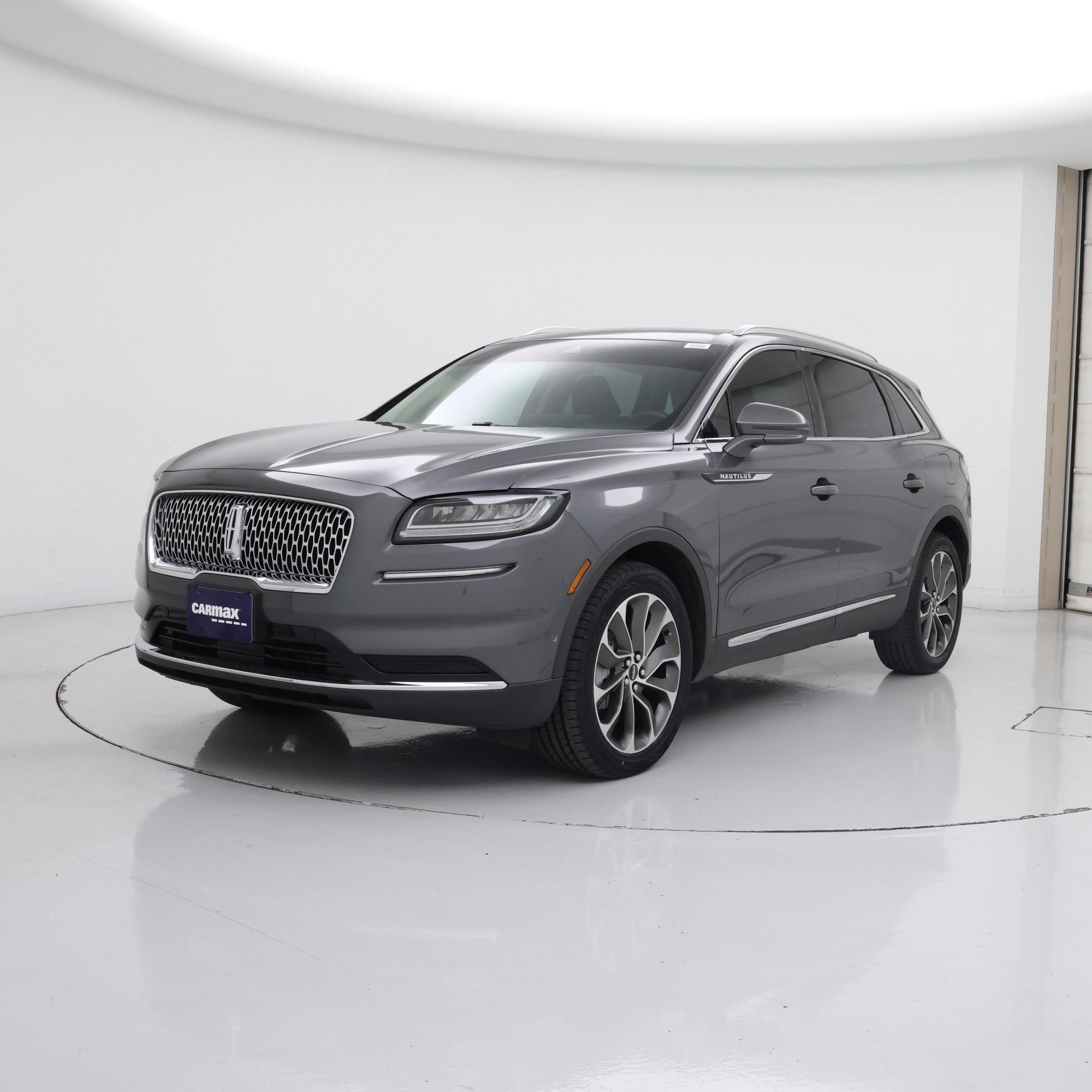 Thumbnail: 2023 Lincoln Nautilus - 4